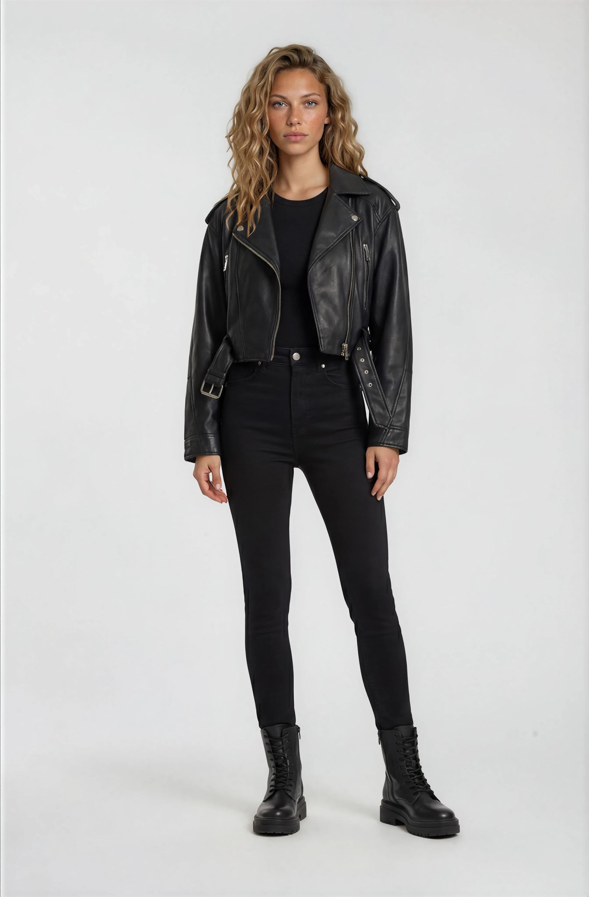 trueprodigy Lederjacke »Rosa mit Gürtel und Reißverschluss Details« ohne Kapuze