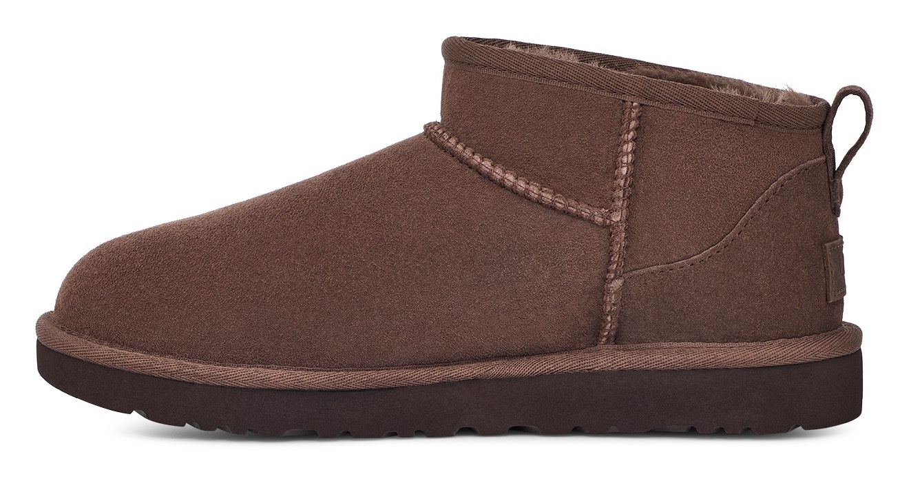 UGG Schlupfboots »Classic Ultra Mini«, Bequemschuh, Freizeitschuh mit Logopatch