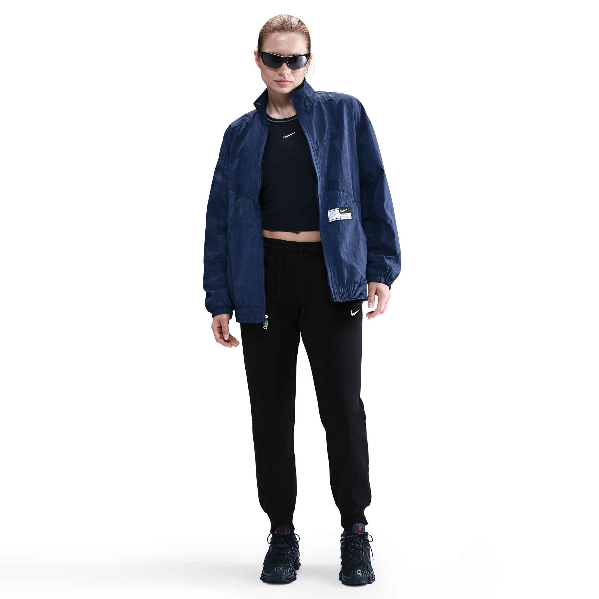 Nike Sportswear Sporthose »W NSW PHNX FLC MR PANT STD«  aus angerautem Fleece, mit Kordelzug