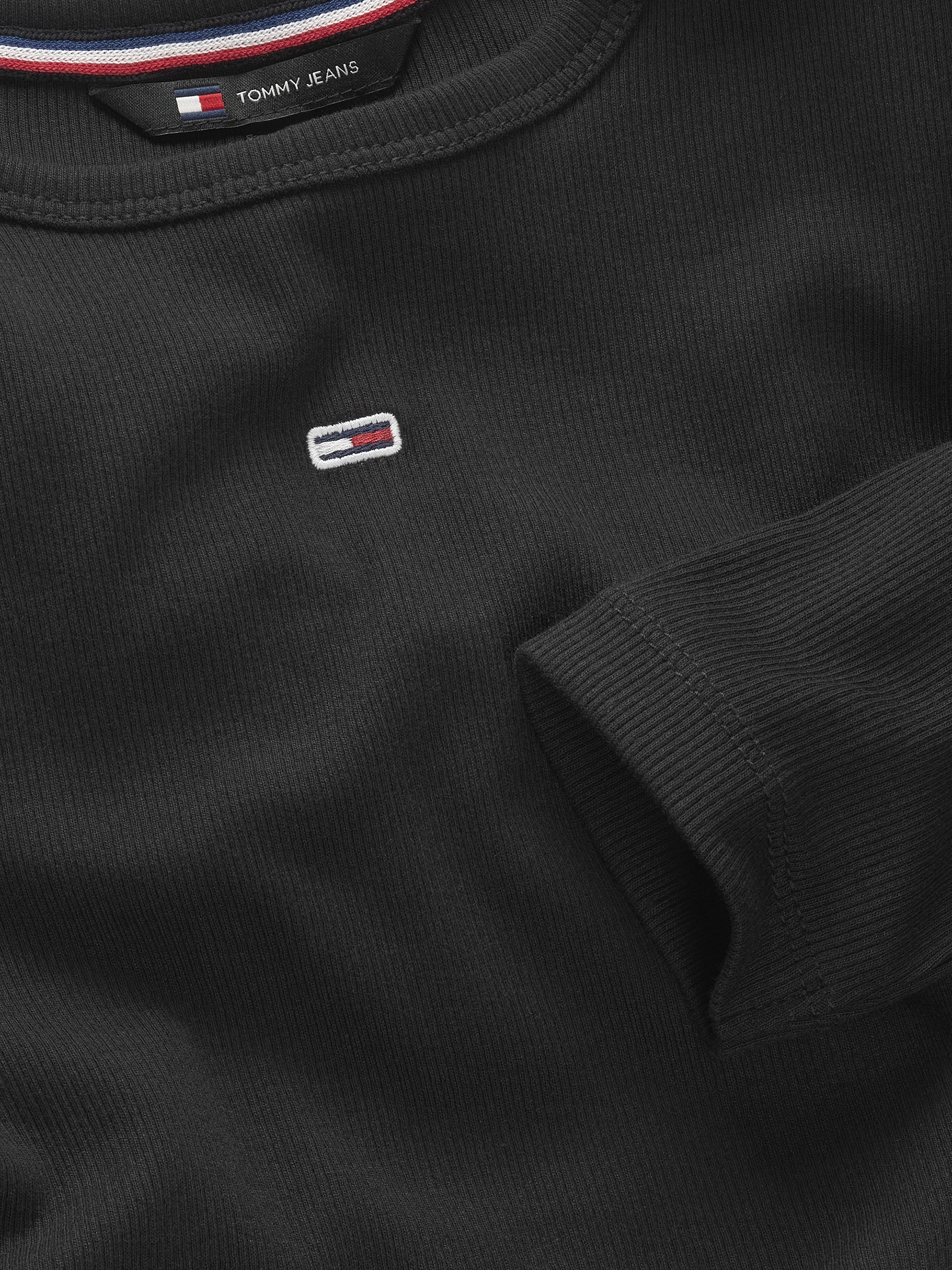 Tommy Jeans Langarmshirt »TJW SLIM ESSENTIAL RIB LS«, mit Logostickerei