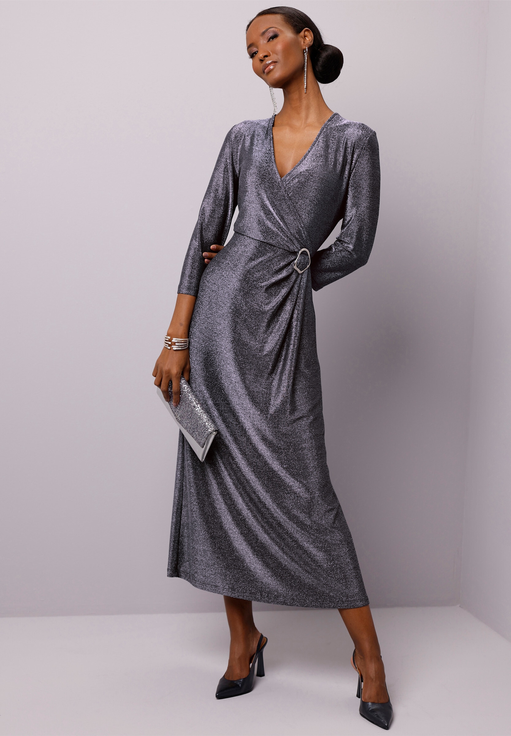 creation L Jerseykleid »Jersey-Kleid A-Linien-Kleid mit Deko-Spange« Ohne Taschen
