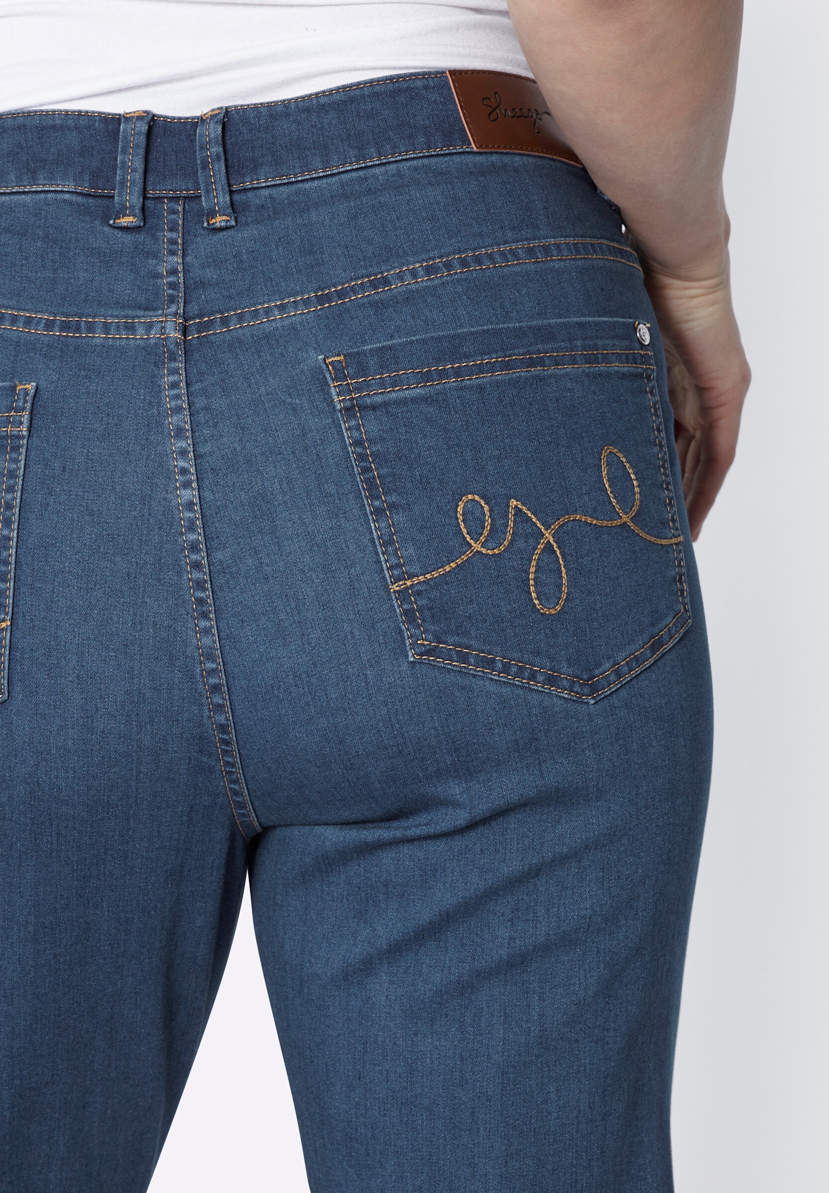 Sheego 5-Pocket-Jeans »Bootcut-Jeans Bootcut-Jeans in 5-Pocket-Form«