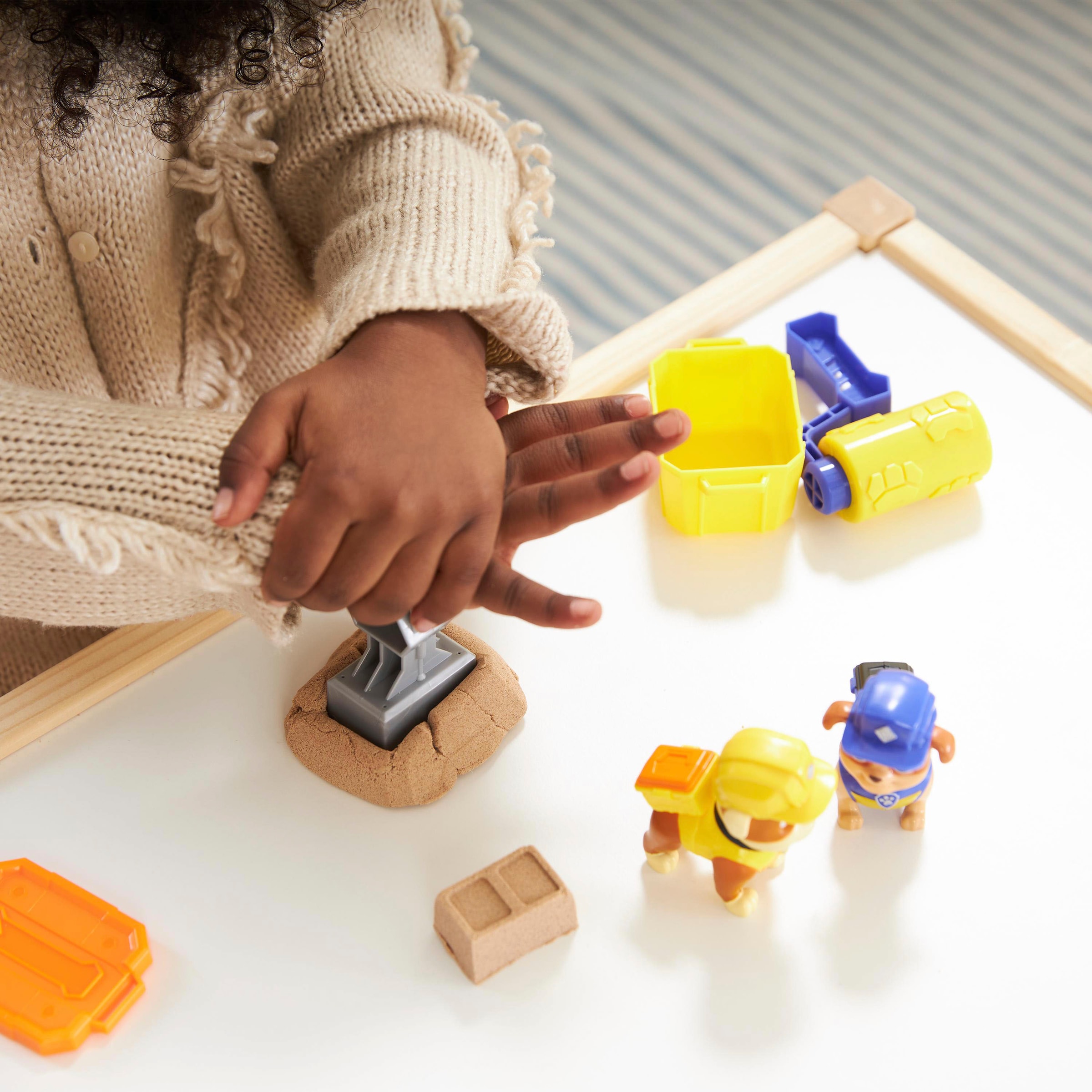 Spin Master Spielwelt »Rubble & Crew - Figuren Set Solid Rubble & Mix«, inkl. Kinetic Build-It Sand
