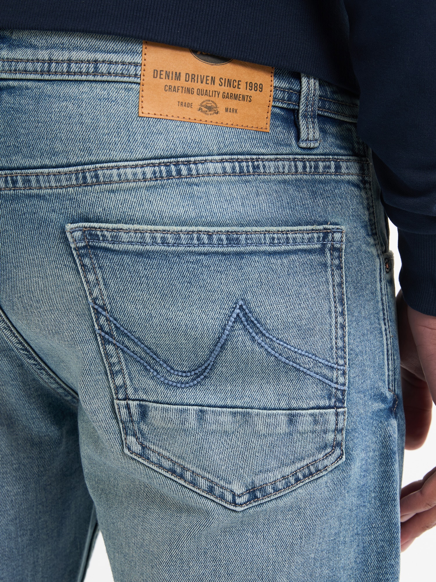 Petrol Industries Straight-Jeans, mit optisch 2teiliger Gesäßtasche