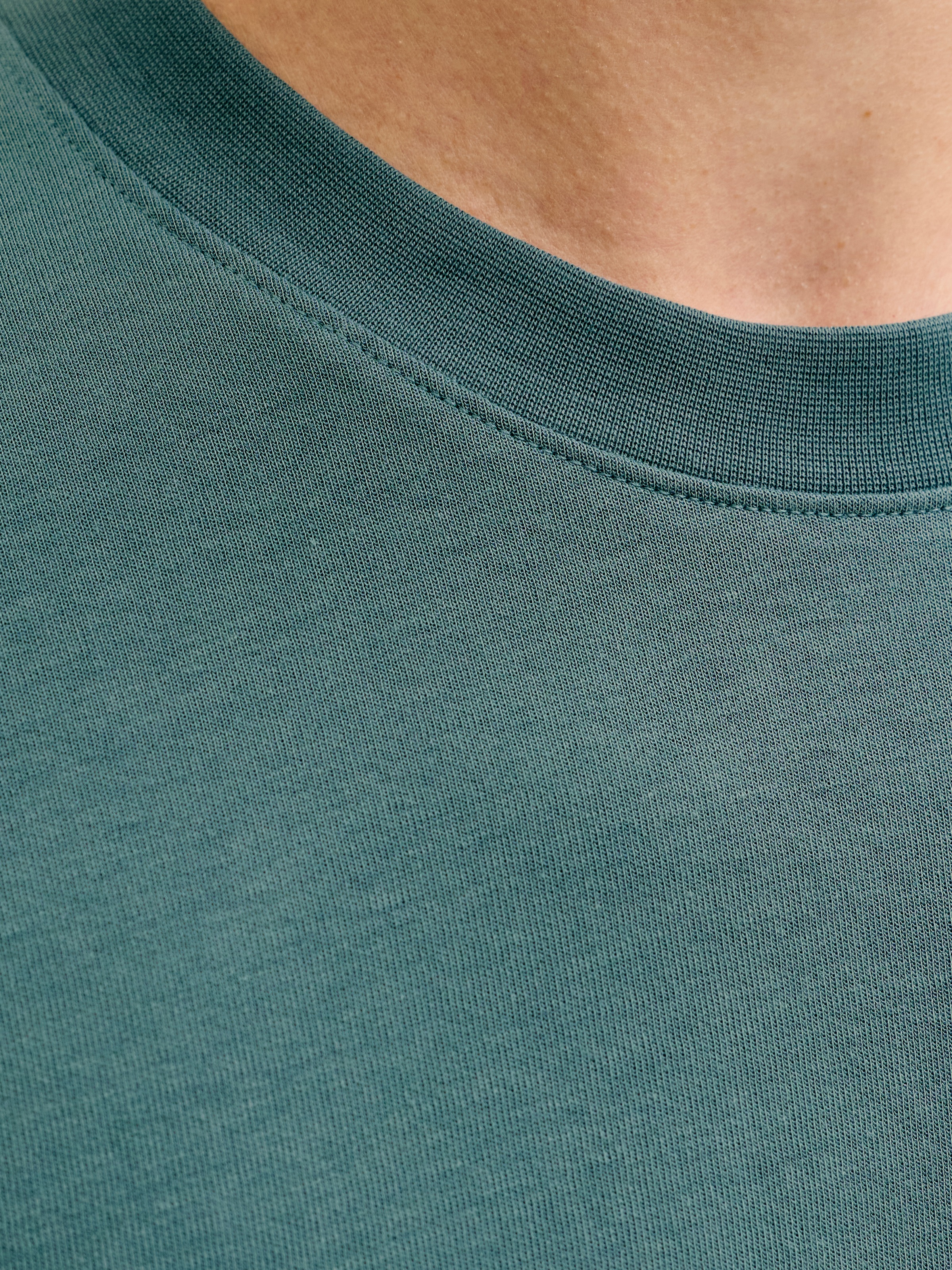 Jack & Jones Kurzarmshirt »JCOFUSION CHEST BRAND TEE SS CREW SN« Materialmix, regular fit