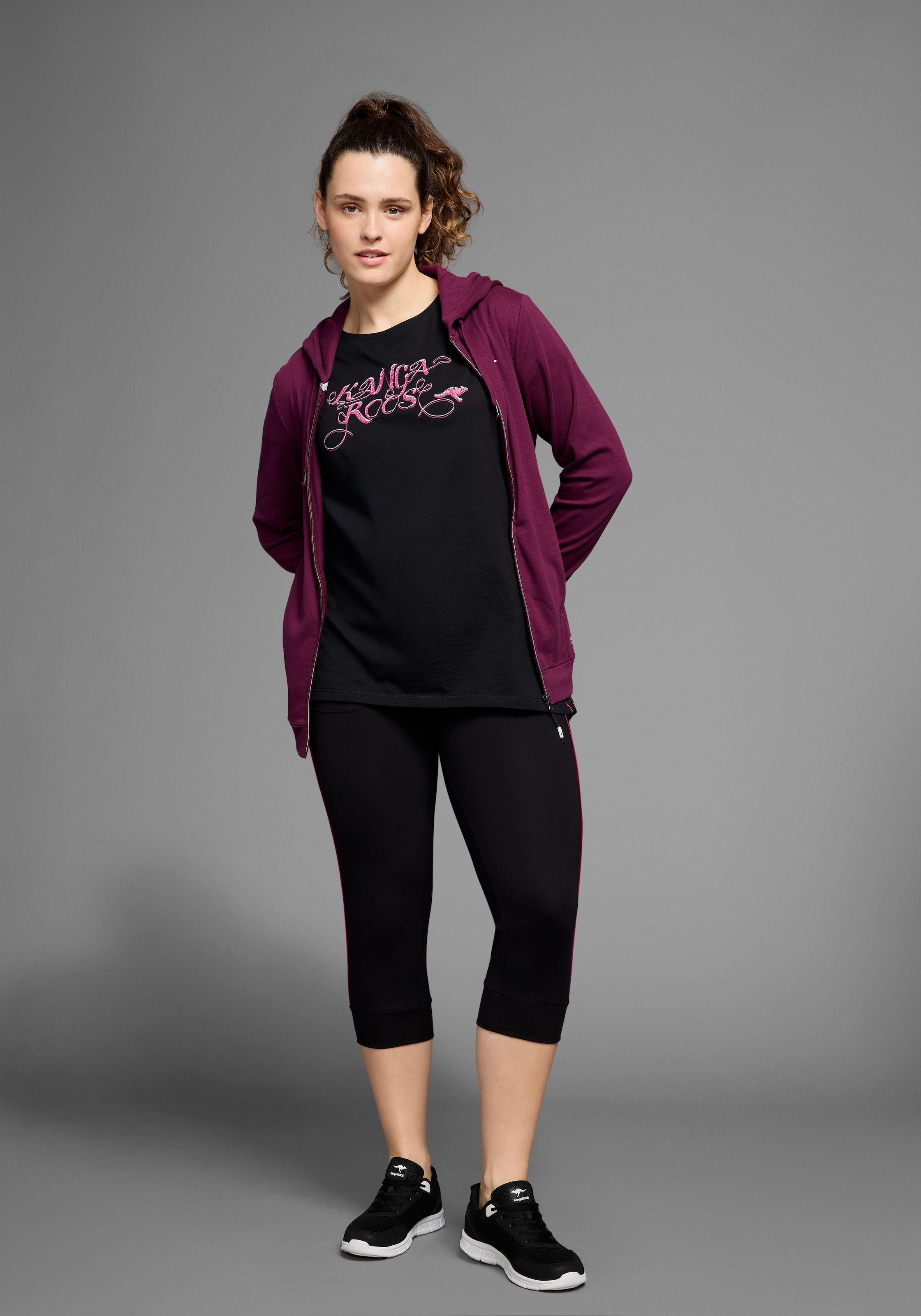 KangaROOS Longshirt, (Packung, 2 tlg., 2er-Pack), Kurzarm, figurumschmeichelnde Passform