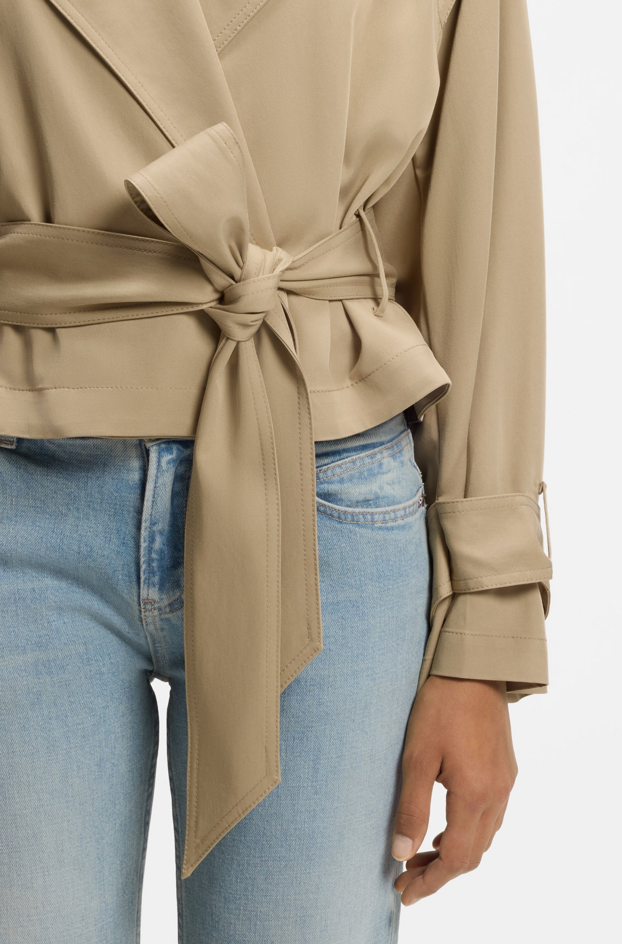 BOSS ORANGE Kurzjacke »Jophelia Premium Damenmode« aus softem Materialmix, mit Bindegürtel