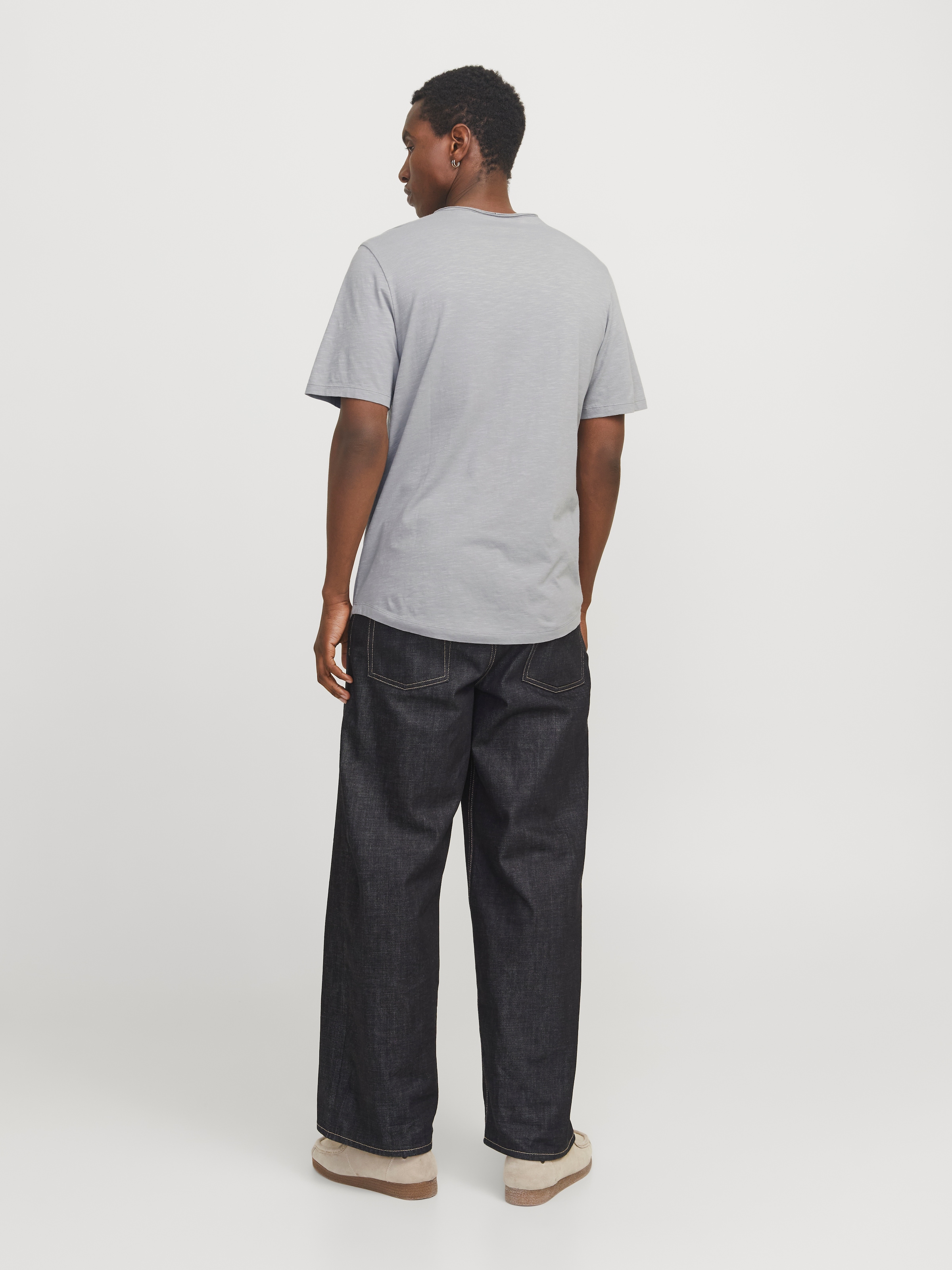 Jack & Jones Rundhalsshirt »JJEBASHER TEE O-NECK SS NOOS«, mit Rundhalsausschnitt