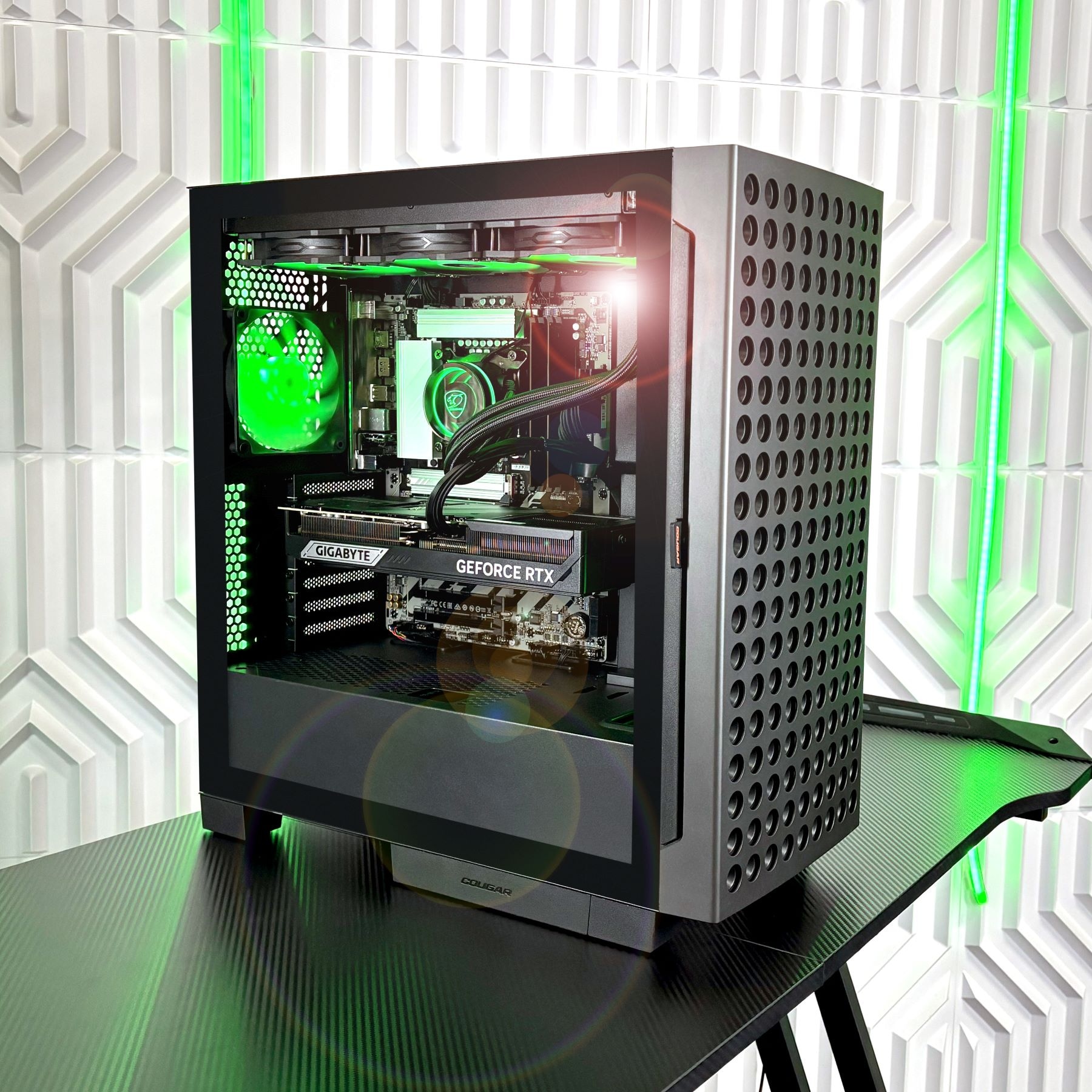 Cougar Gaming-PC »AIRFACE ECO BK 7547«, Windows 11, DDR5 RAM