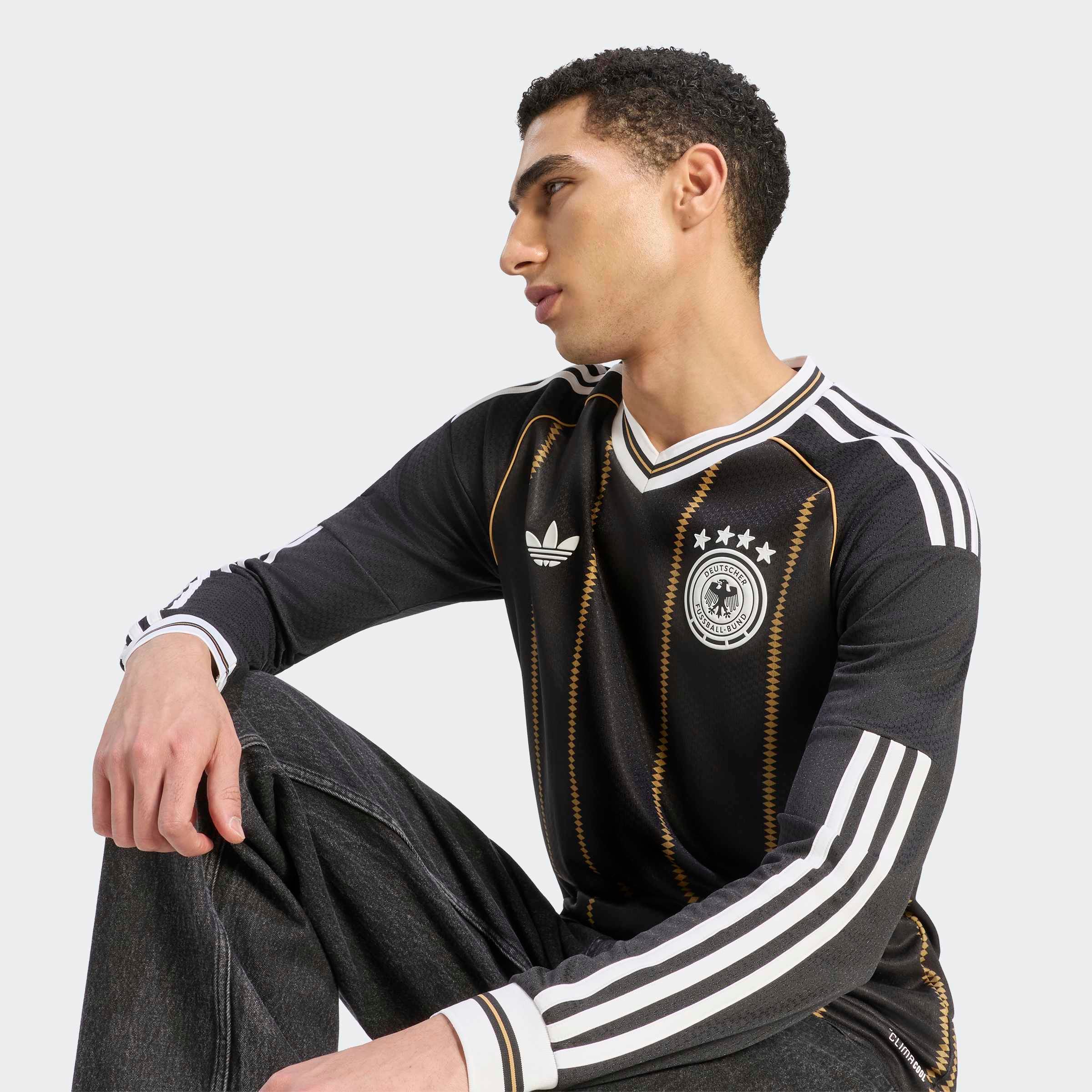 adidas Performance Fußballtrikot »DEUTSCHLAND 26 AUSWEICHTRIKOT, LANGÄRMLIG« DFB, Vorbestellung: Versand erfolgt frühestens zum 05.10.2026