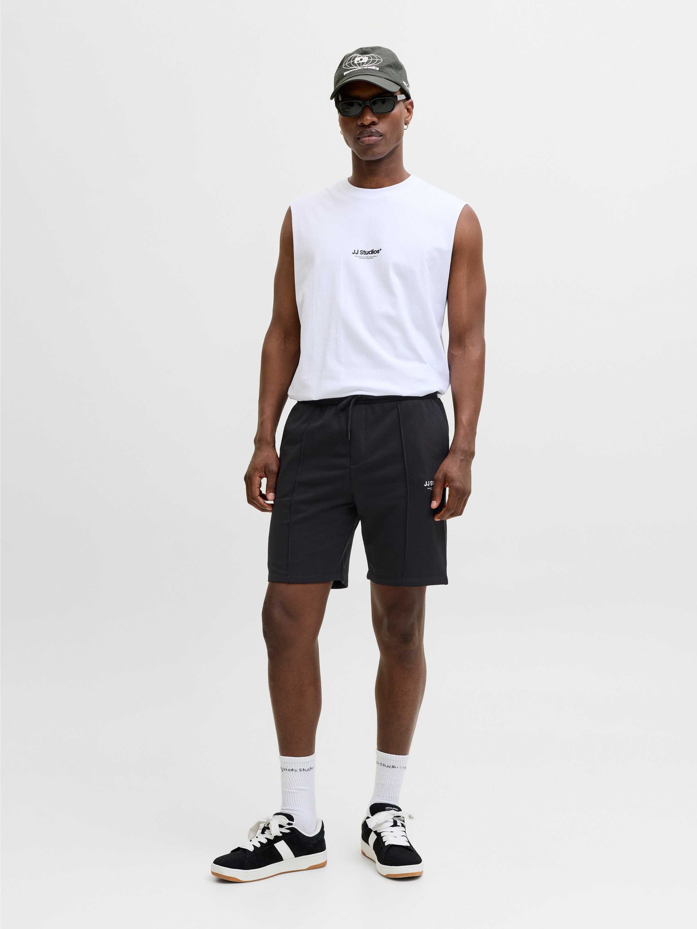 Jack & Jones Sweatshorts »JPSTKANE SOHO SWEAT SHORTS MID SN«  Baumwollmischung, loose fit