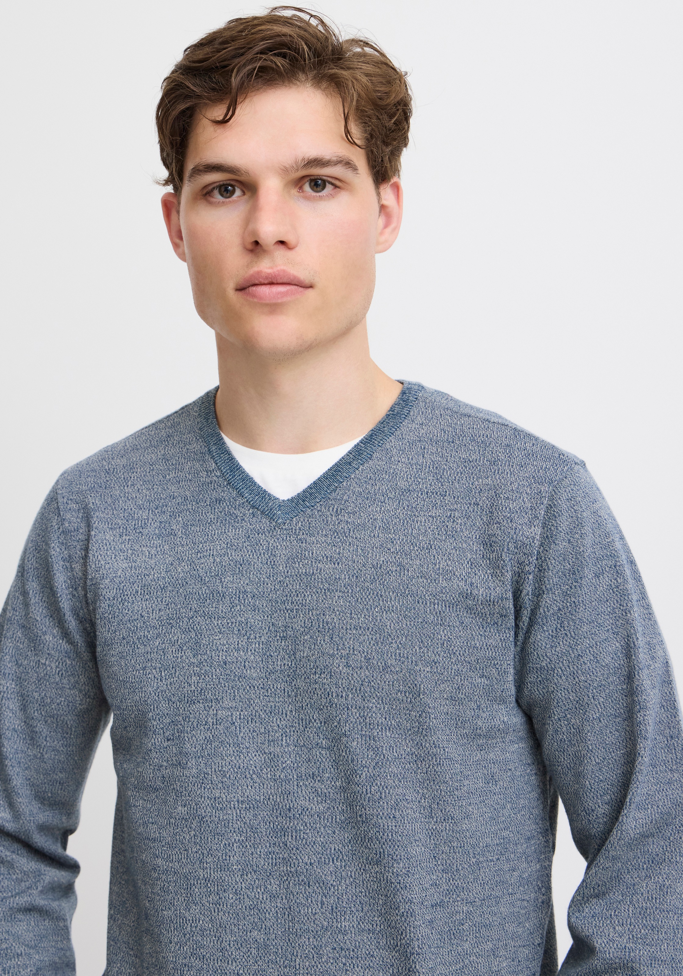 Blend V-Ausschnitt-Pullover »BHBRUTON V-neck«