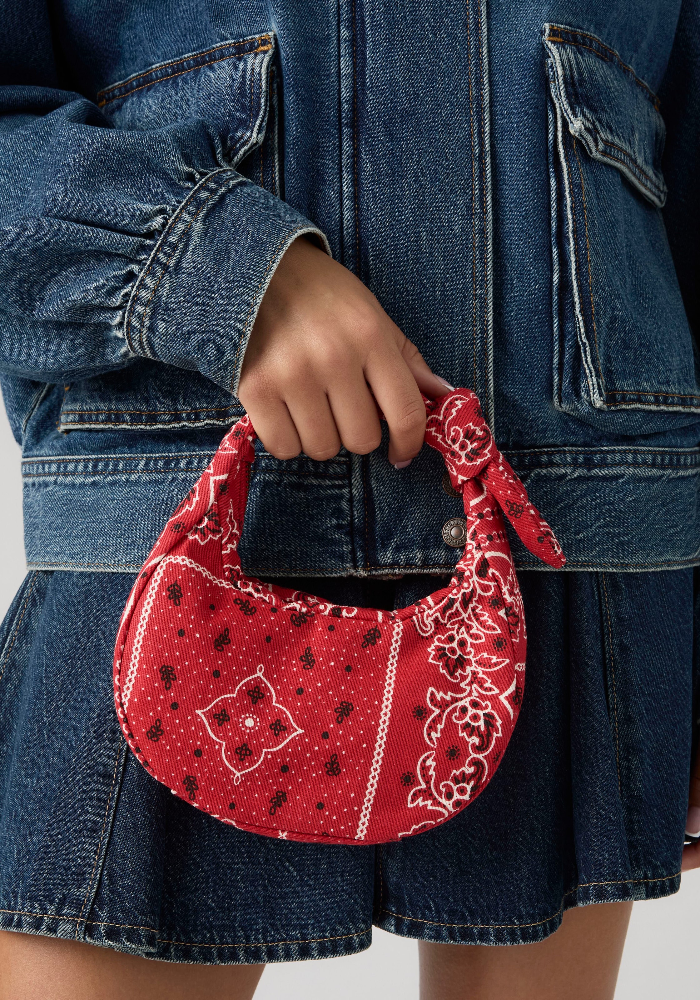 Levi's® Mini Bag mit Knoten-Henkel