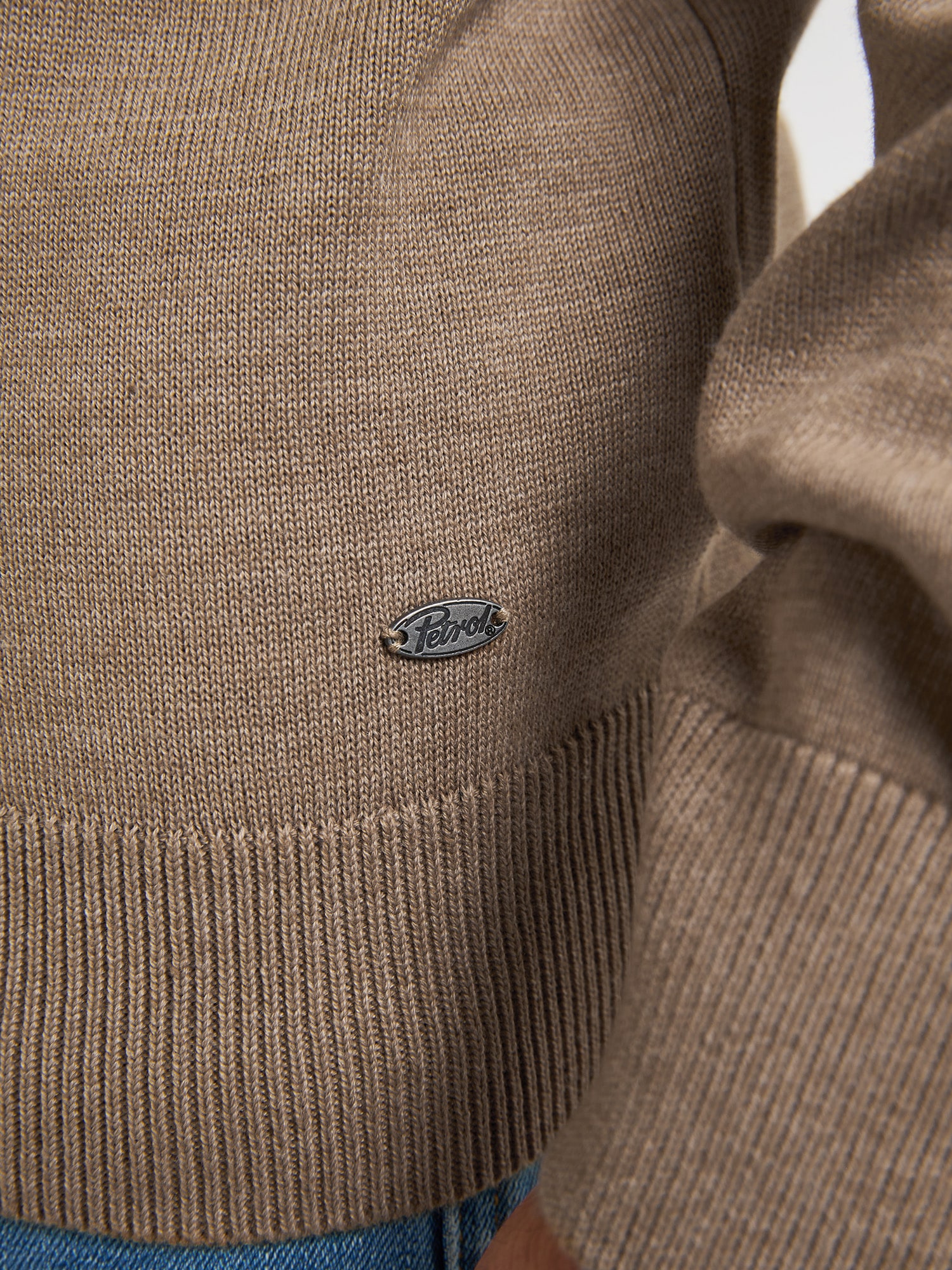 Petrol Industries V-Ausschnitt-Pullover »V-Neck Basi« Materialmix mit Baumwollanteil