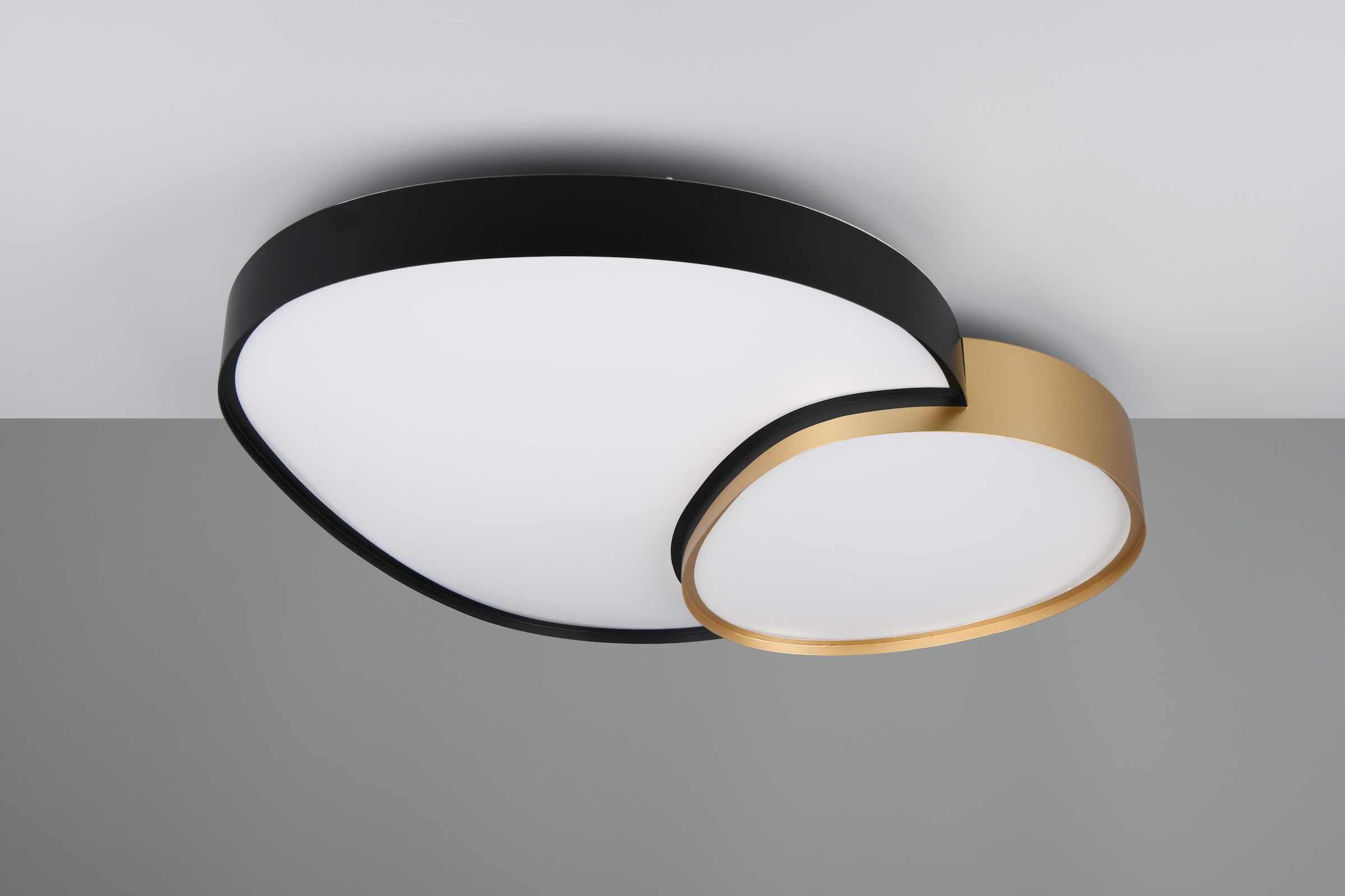 TRIO Leuchten LED Deckenleuchte »RISE, LED Deckenlampe 45W 5300 Lumen warmweiß bis kaltweiß 2700-6500K« LED-Board 1 Stk. warmweiß - kaltweiß Fernbedienung dimmbar Memoryfunktion Nachtlicht CCT Lichtfarbe wählbar