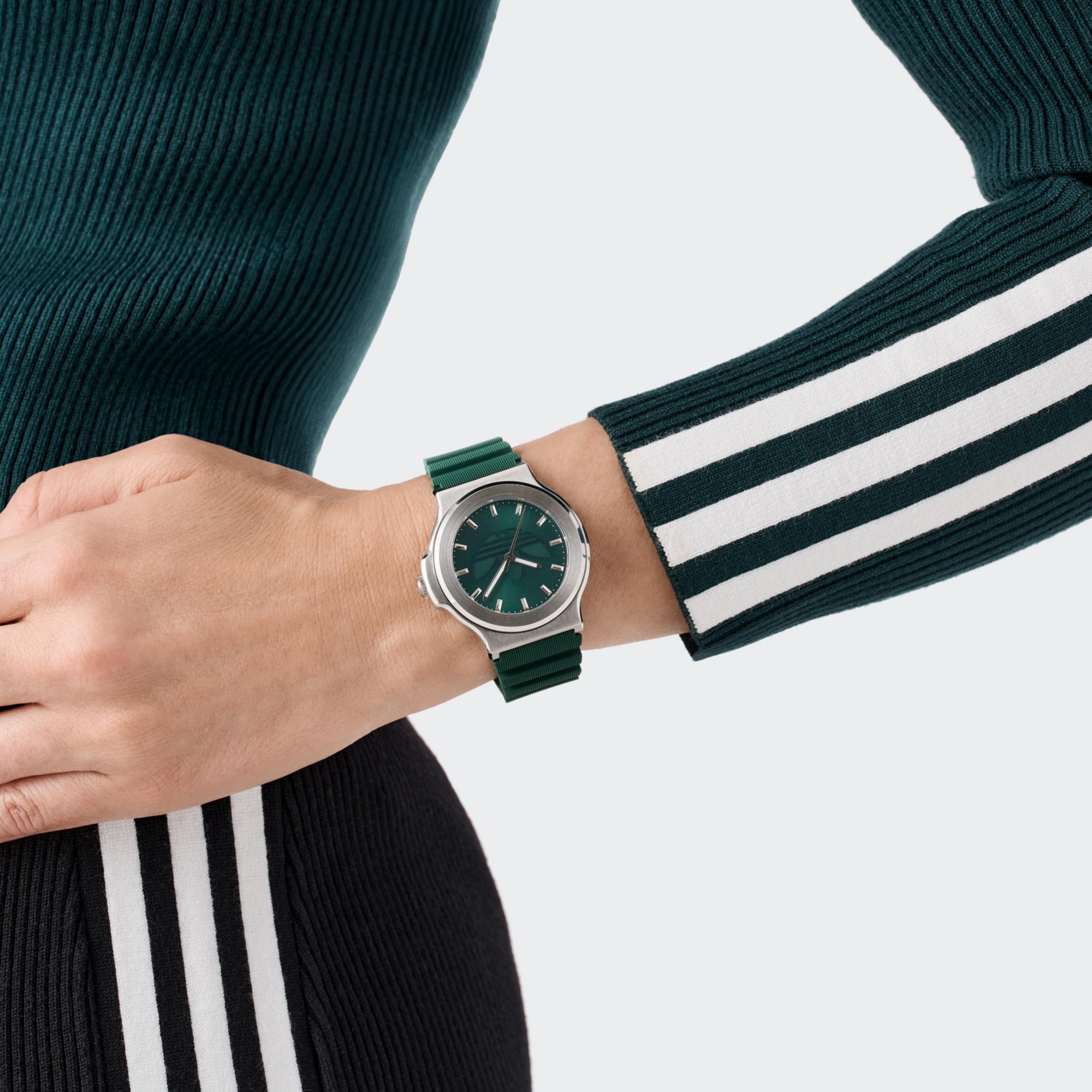 adidas Originals Quarzuhr »EXPRESSION THREE« Armbanduhr, Herrenuhr, Damenuhr, Silikonarmband, Leuchtzeiger