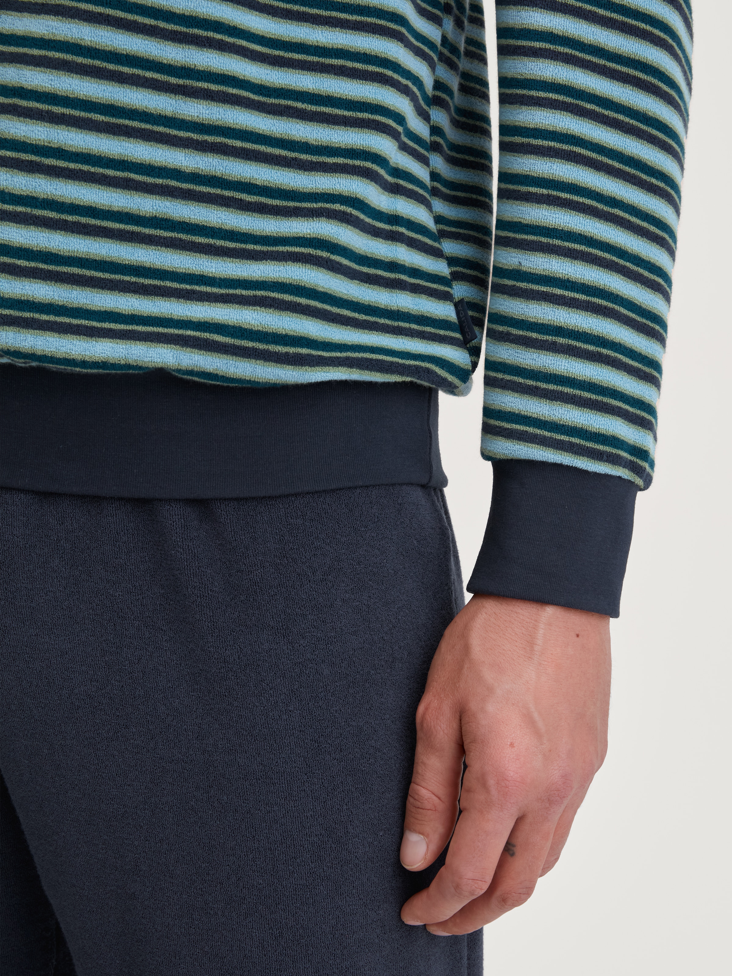 CALIDA Schlafanzug »Relax Terry« 2 Stk. tlg., mit klassischem Rundhalsauschnitt