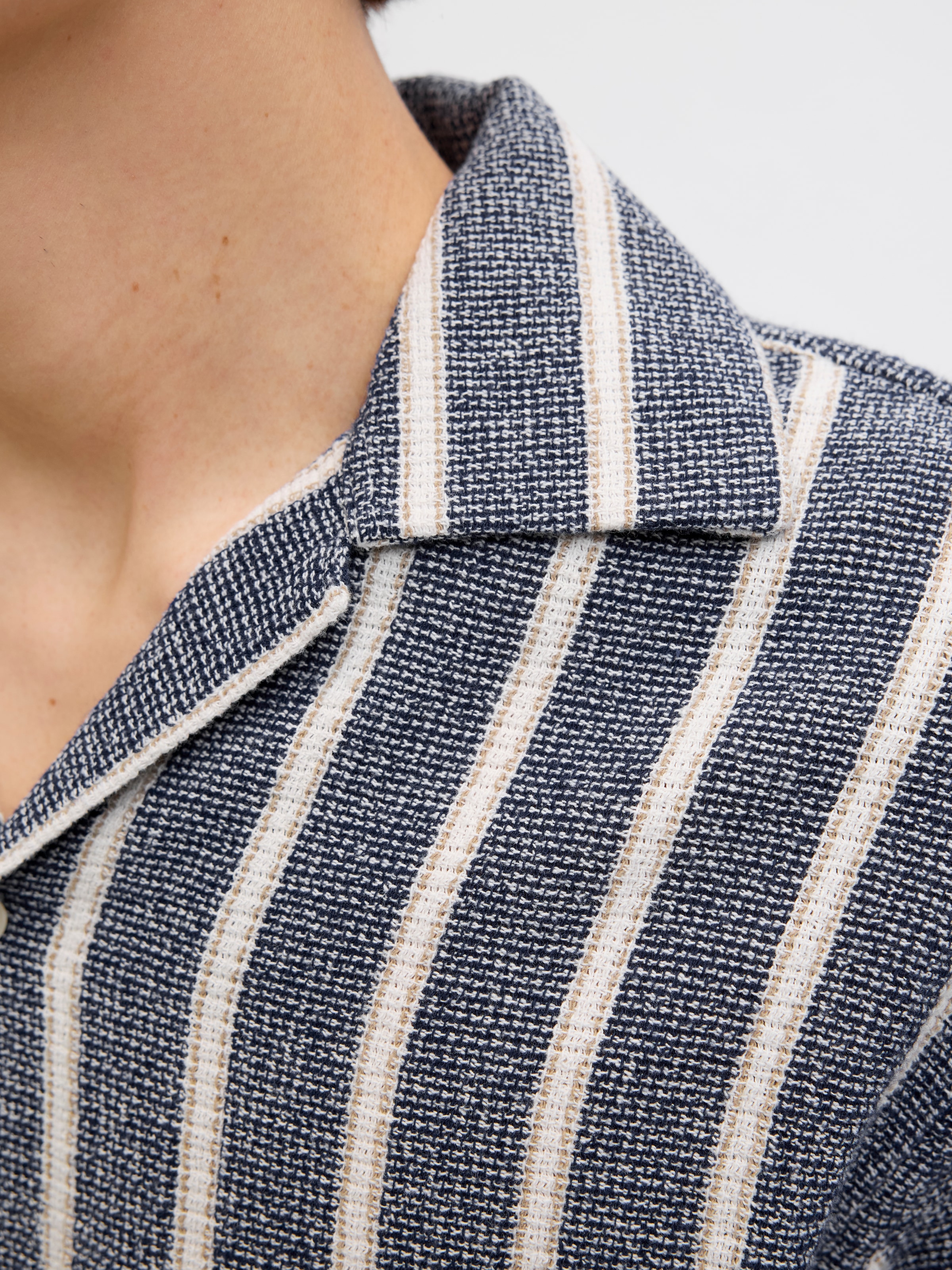Jack & Jones Kurzarmhemd »JORCOBA STRIPE RESORT SHIRT SS SN«