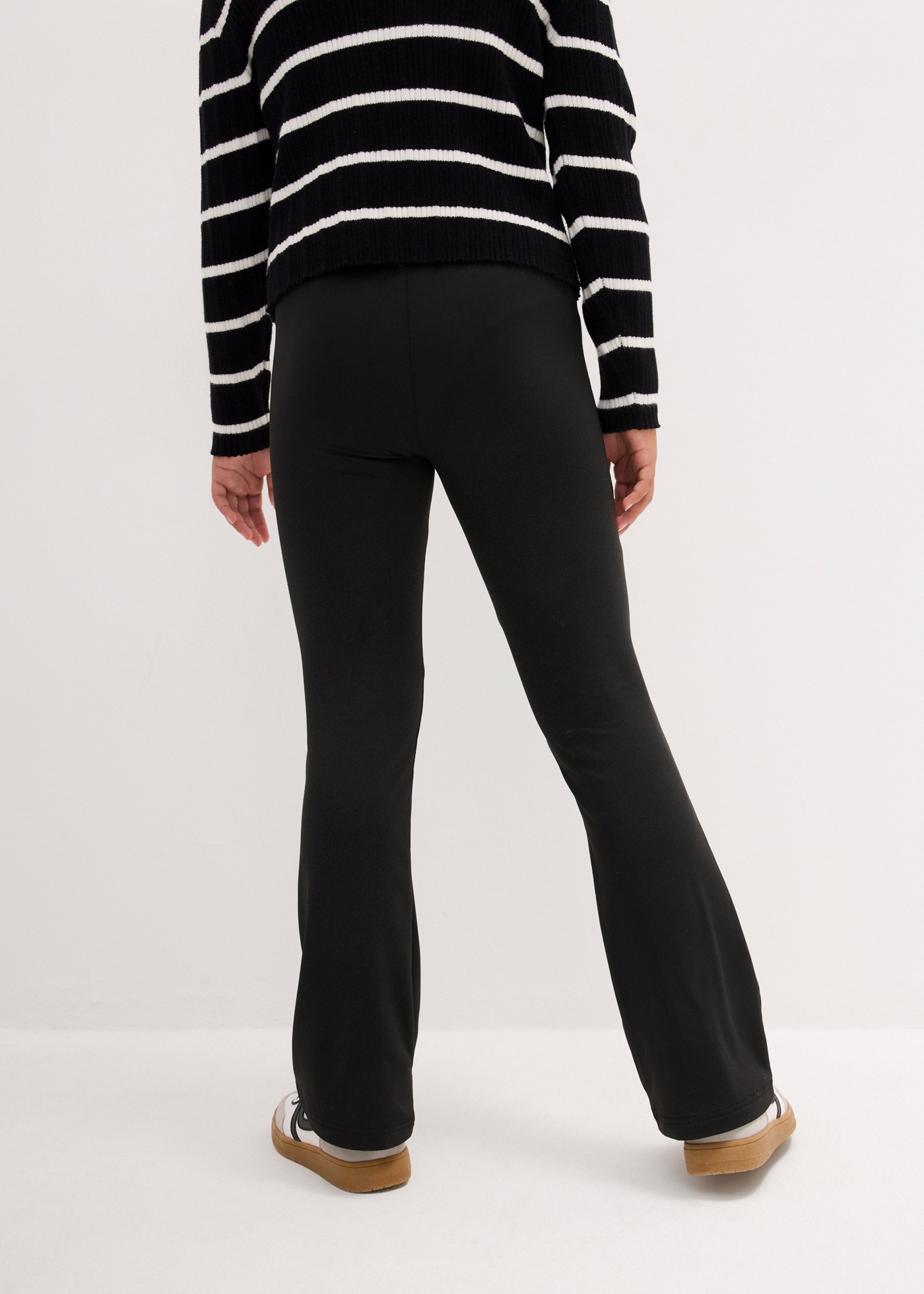 bonprix Jerseyhose »Ausgestellte Jerseyhose mit angerauter Innenseite«  mit angerauter Innenseite, mit Gummizug, ausgestellte Passform