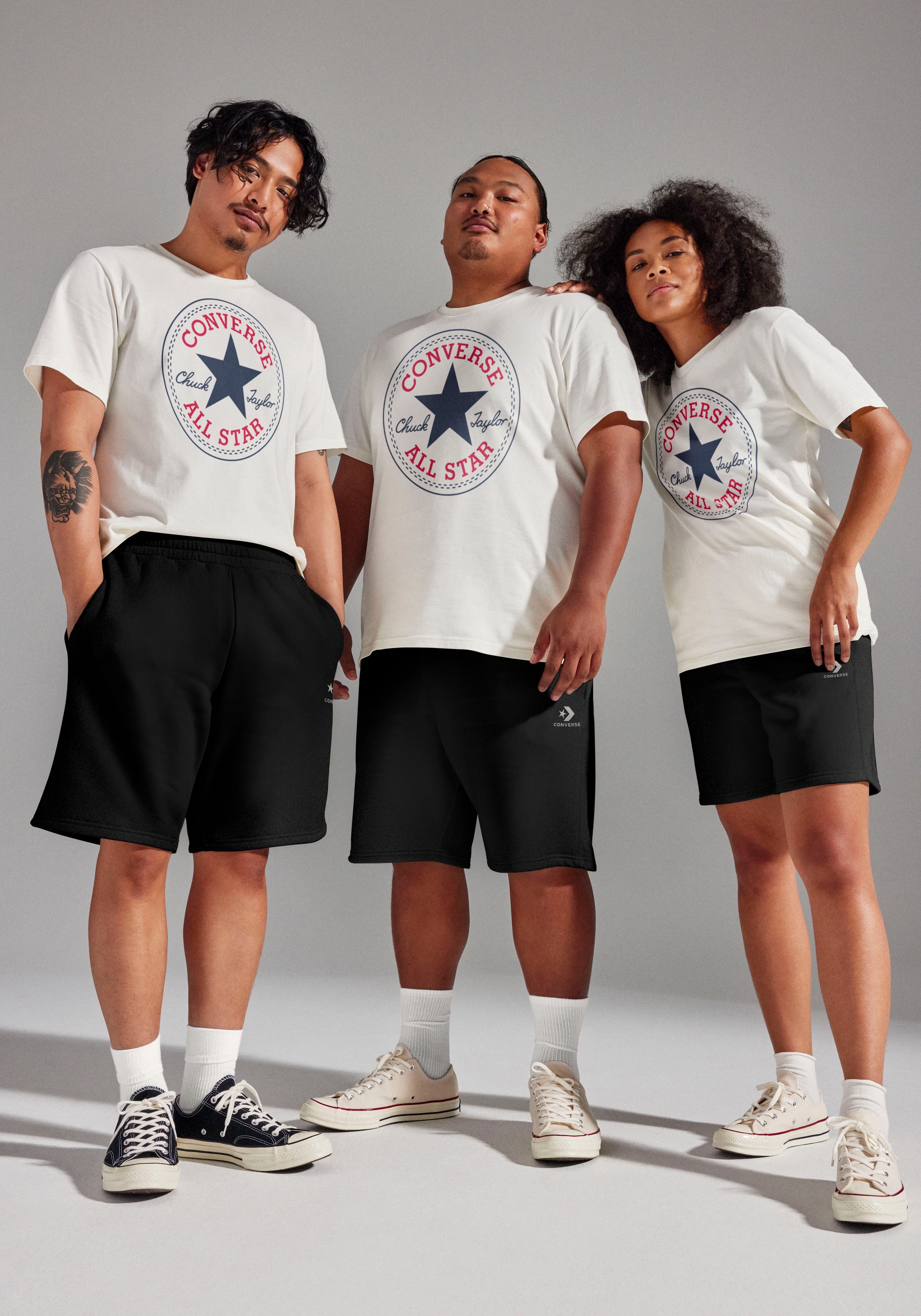 Converse T-Shirt »CONVERSE GO-TO ALL STAR PATCH STANDARD-FIT T-SHIRT« 1 Stk. Unisex