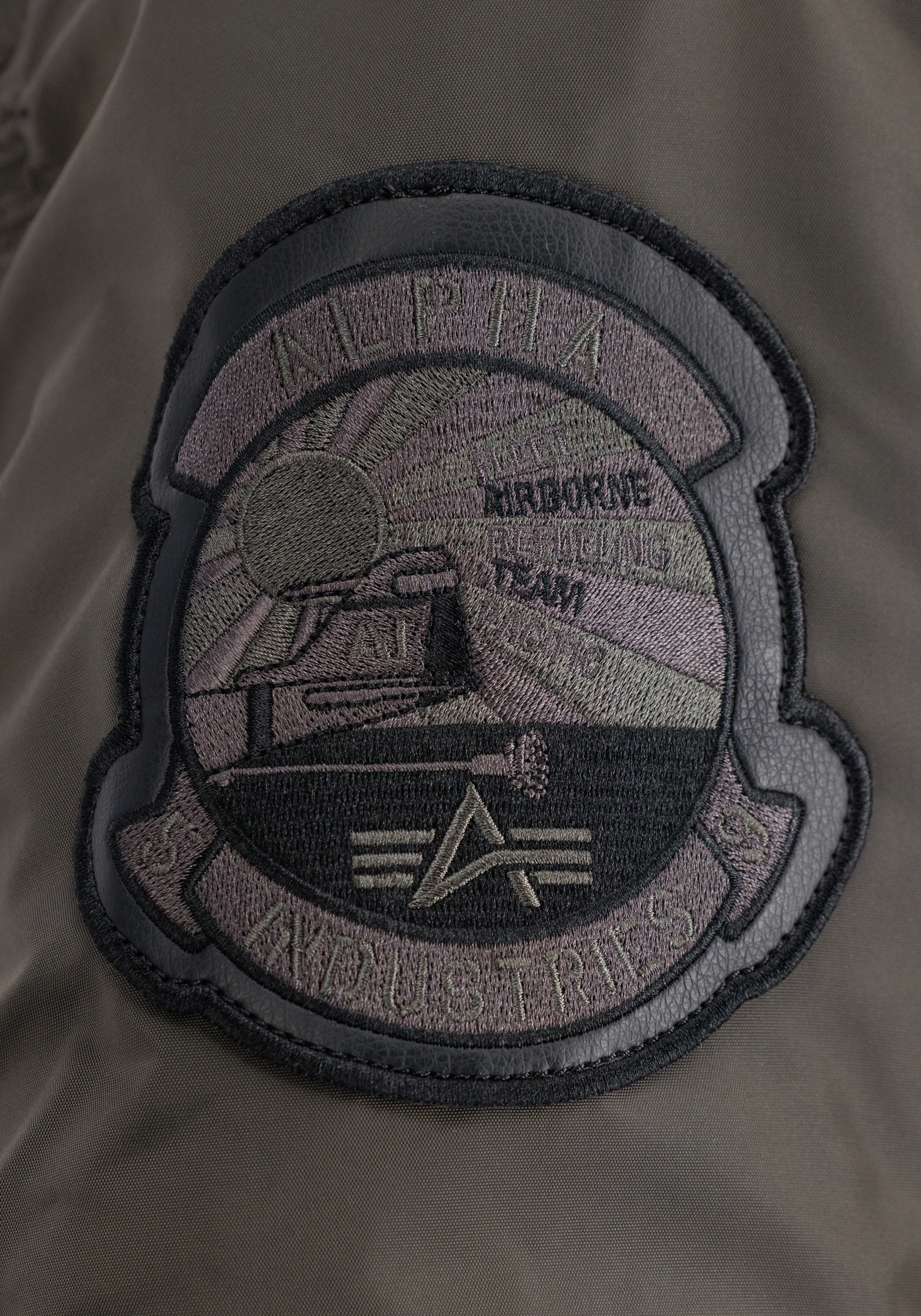 Alpha Industries Bomberjacke »Alpha Industries Men - Bomber Jackets Engine«