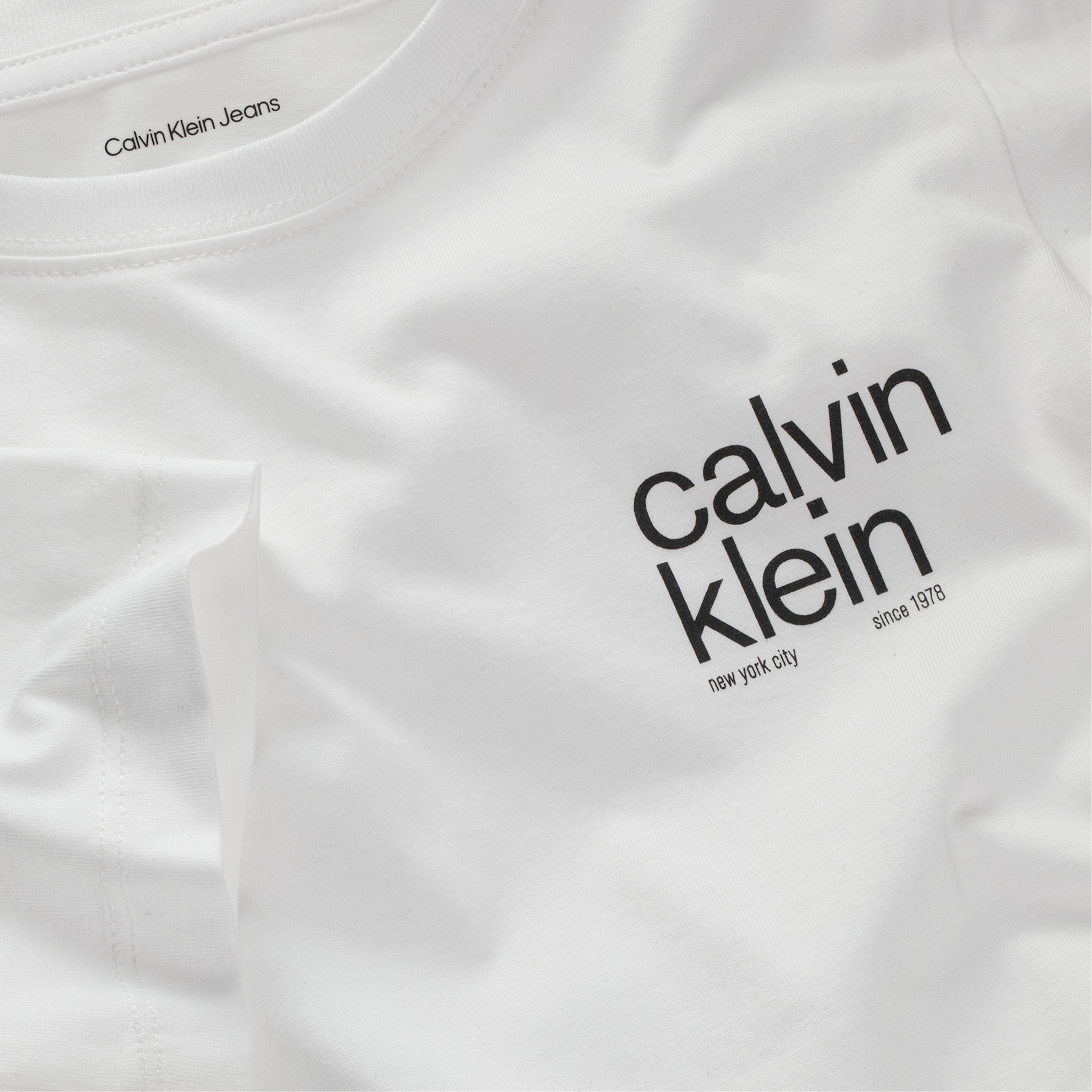 Calvin Klein Jeans T-Shirt »REG. CK SMALL GRAPHIC SS T-SHIRT«, für Kinder bis 16 Jahre, Logo-Print