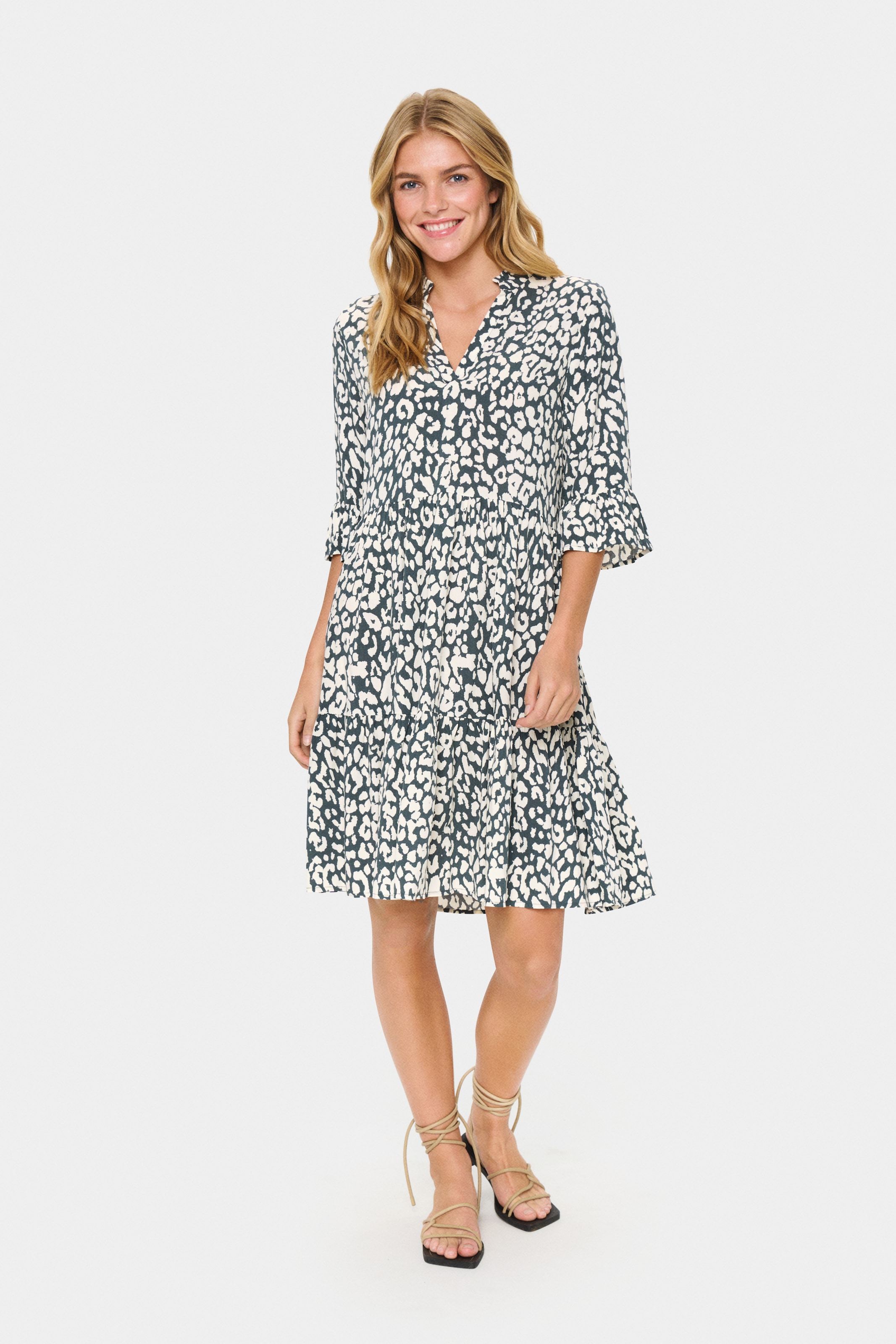 Saint Tropez Blusenkleid »EdaSZ Dress«, mit Volant und 3/4 Ärmel