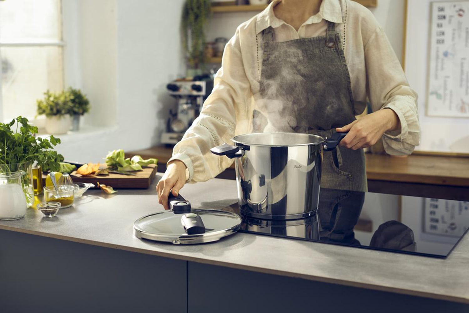 Fissler Schnellkochtopf »Vitaquick®Elemental Dampfkochtopf Premium Drucktopf« Set, 2 Schnellkochtöpfe jeweils mit Glasdeckel, 4 tlg. Edelstahl 18/10