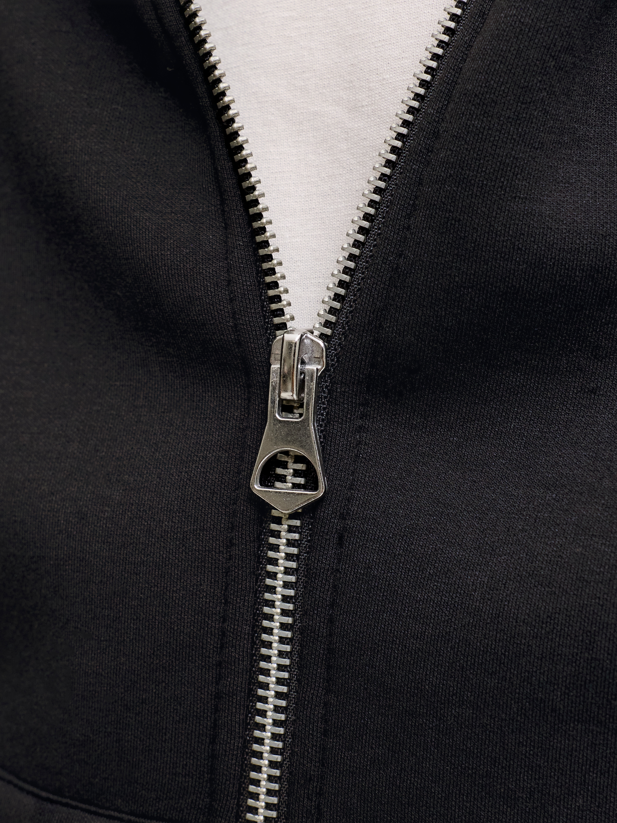 Jack & Jones Junior Kapuzensweatjacke »JCOLEGACY SWEAT SCUBA ZIP HOOD SN JNR« Materialmix, locker geschnitten