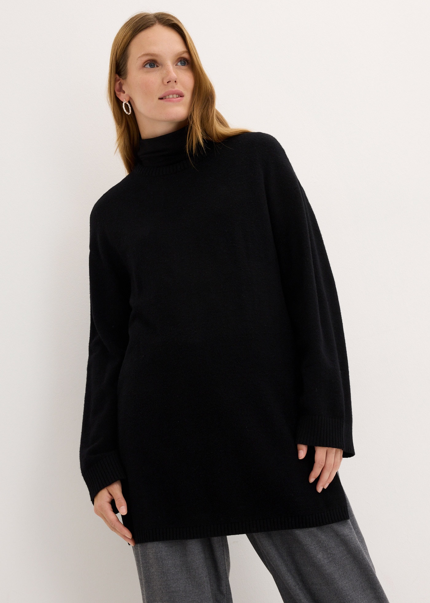 bonprix Strickpullover »Long-Feinstrickpullover mit Seitenschlitzen aus Viskose-Mix« aus Viskosemischung, Oversize Passform, Po-bedeckende Länge
