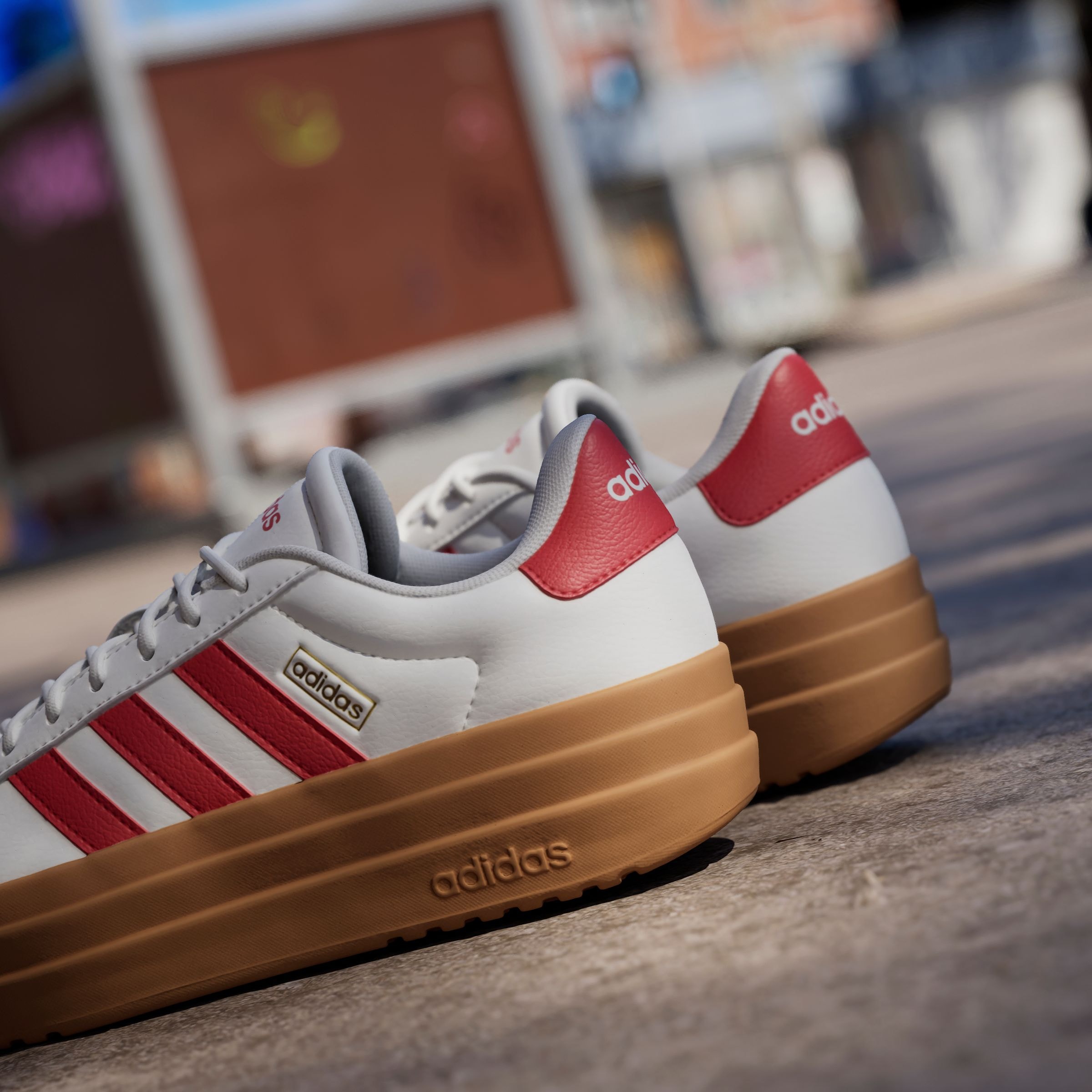 adidas Sportswear Sneaker »VL COURT BOLD«, Design auf den Spuren des adidas Gazelle Bold