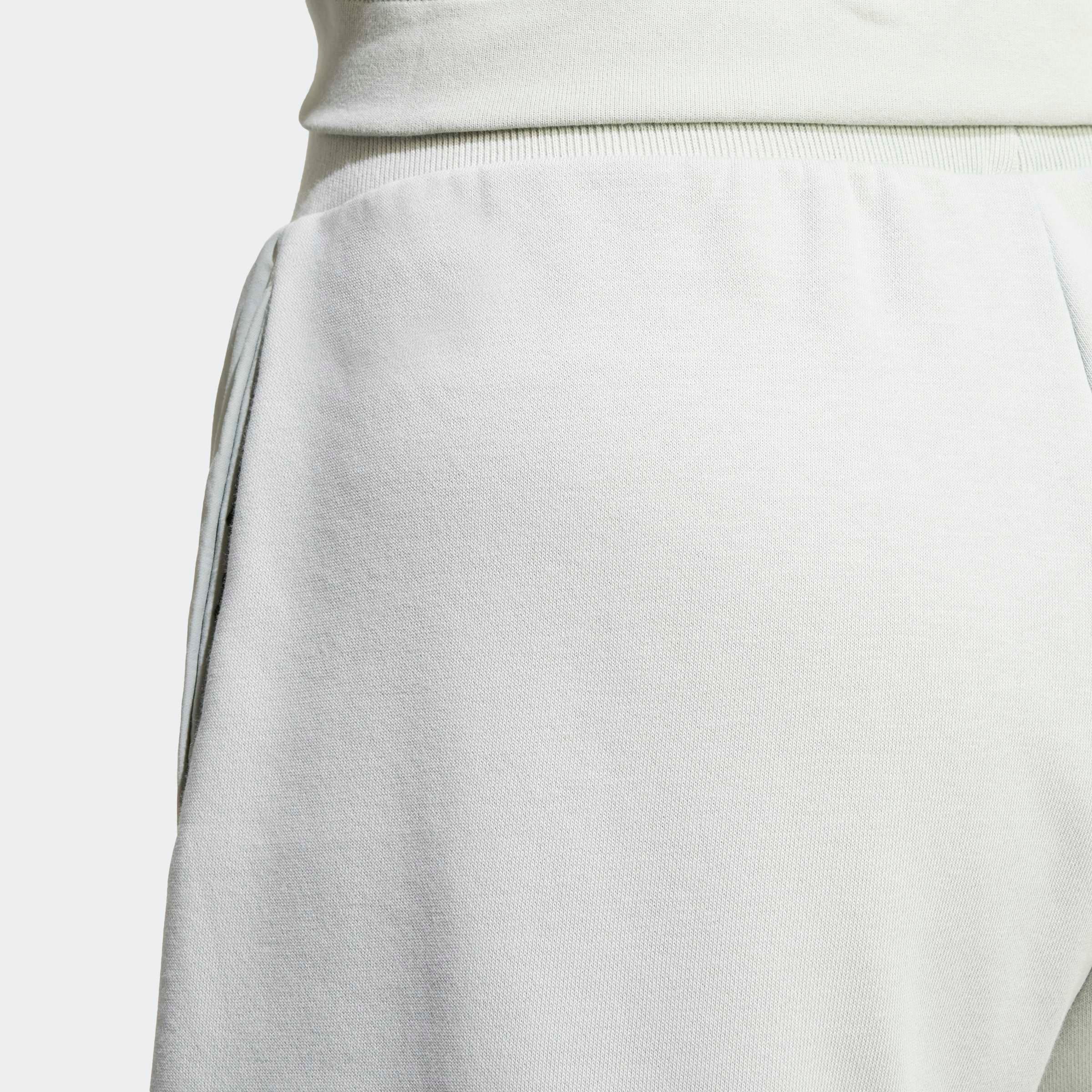 adidas Sportswear Shorts »W CE G SHORT«, (1 tlg.)