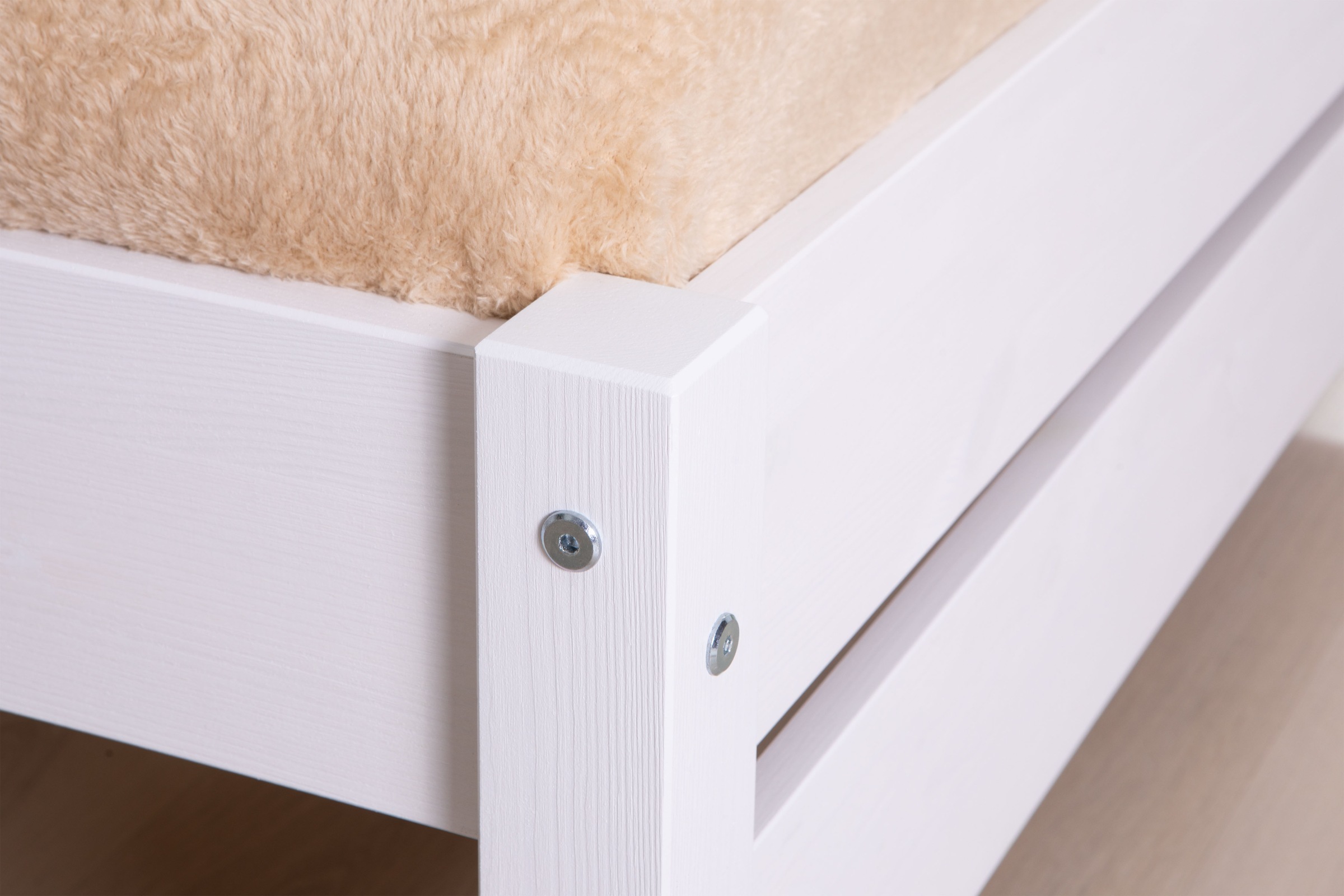 Ticaa Massivholzbett »Bora« ideal fürs Kinder- und Jugendzimmer, inklusive Rollrost