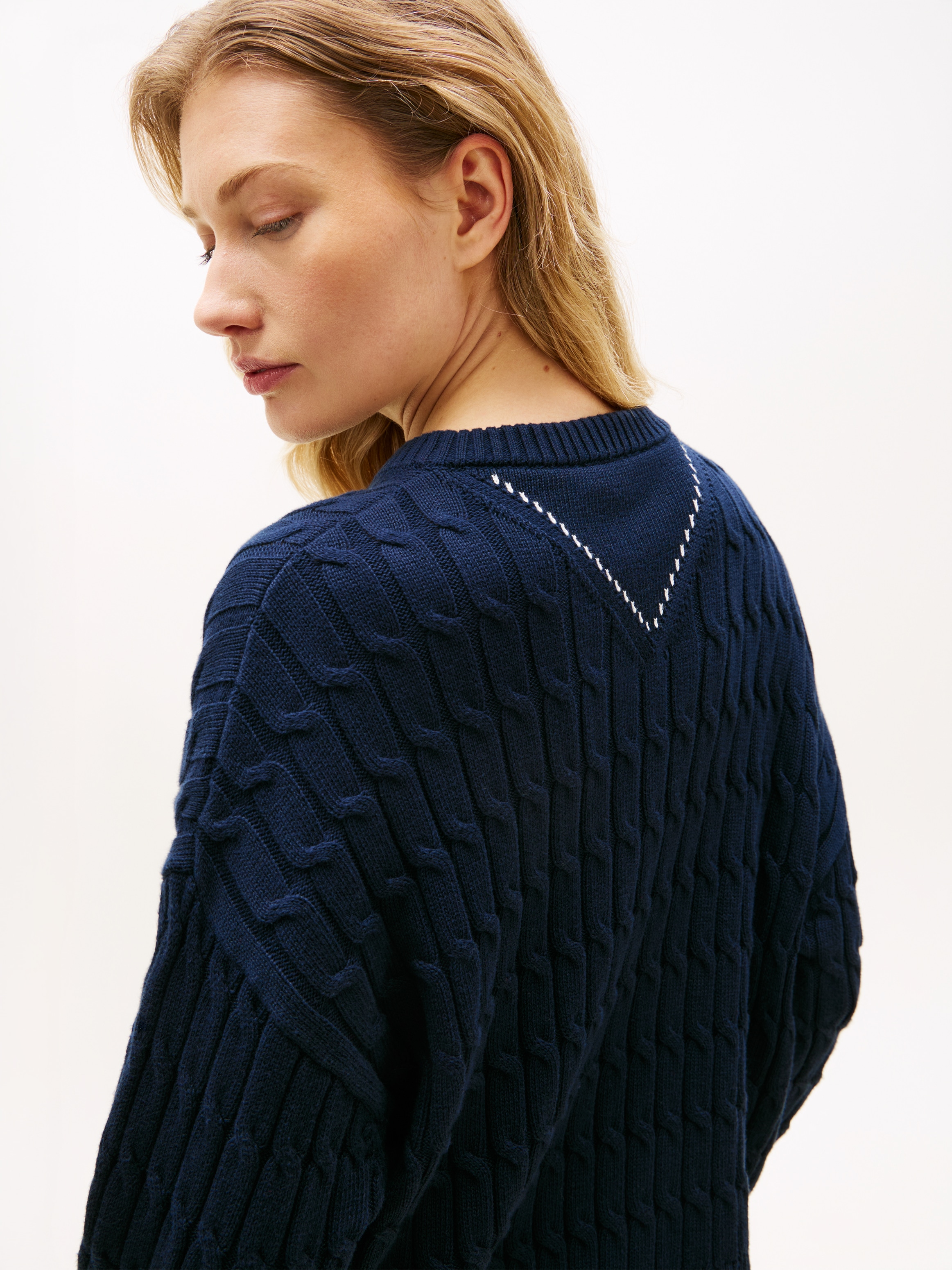 Tommy Hilfiger Strickpullover »CO CABLE MID GG RLX LS V-NK SWT« mit Zopfmuster