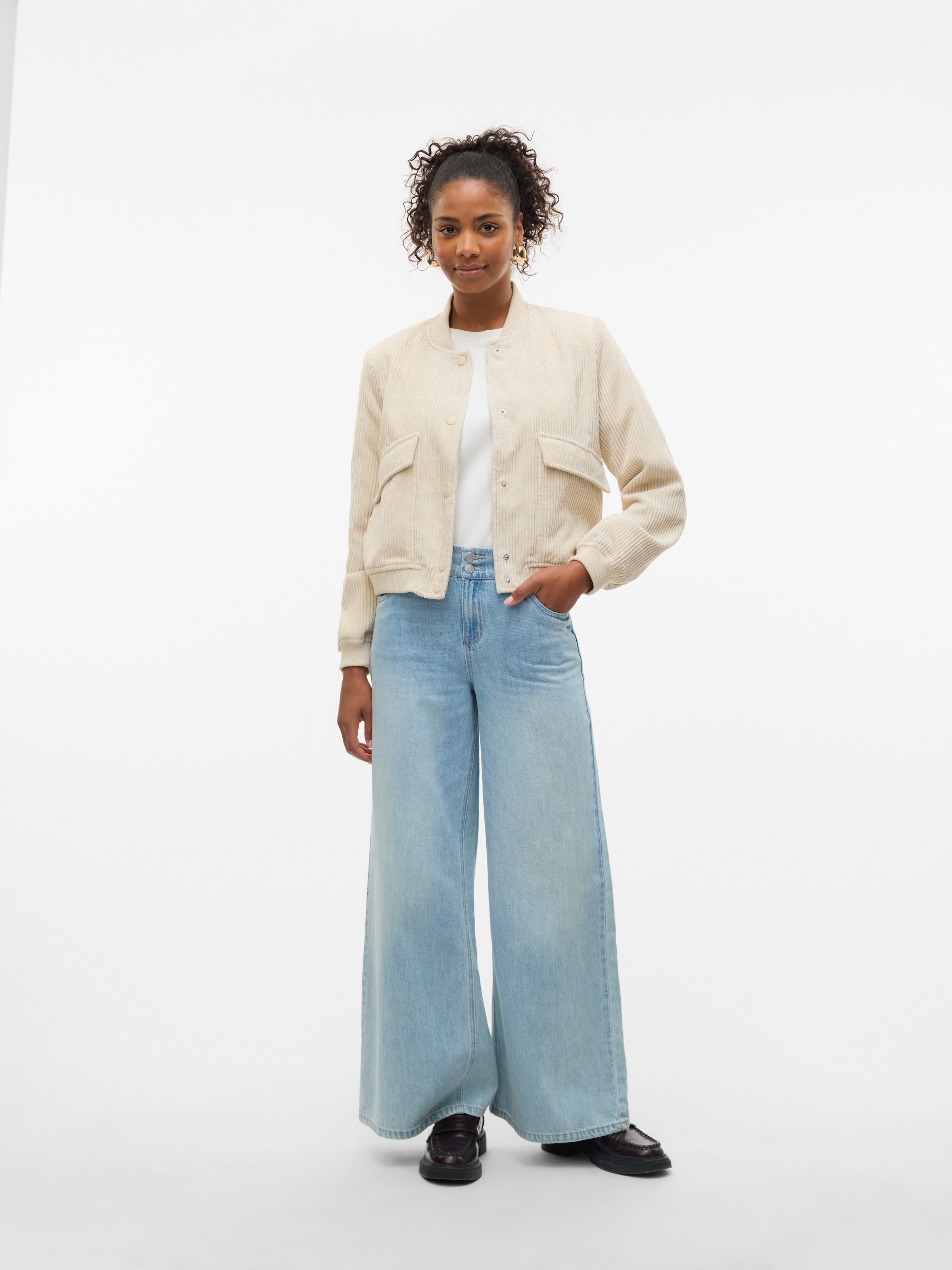 Vero Moda Outdoorjacke »VMRAINIE AMALA SHORT JACKET«, ohne Kapuze