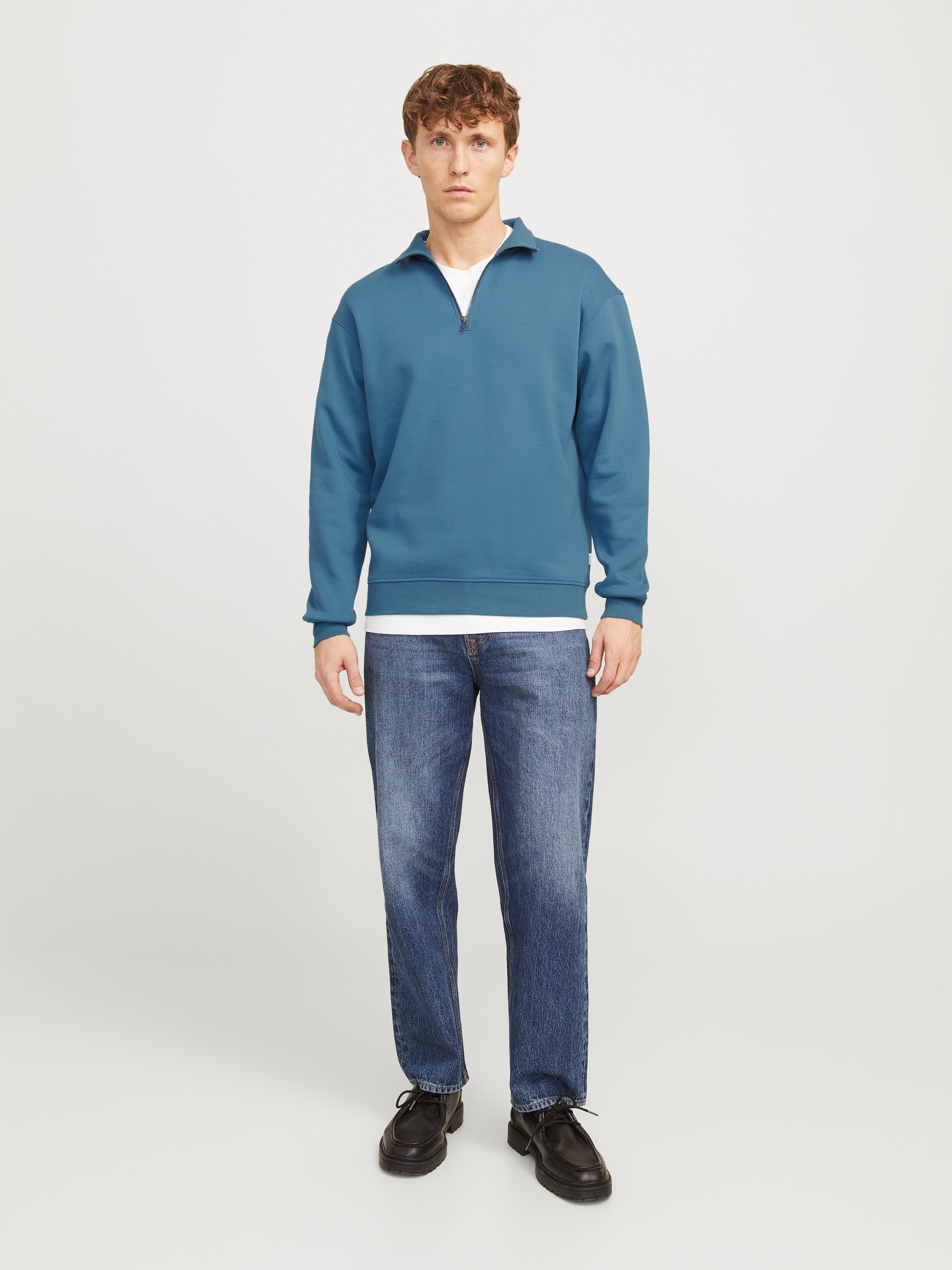 Jack & Jones Sweatshirt »JJEBRADLEY SWEAT HALF ZIP NOOS«, mit Troyer Kragen