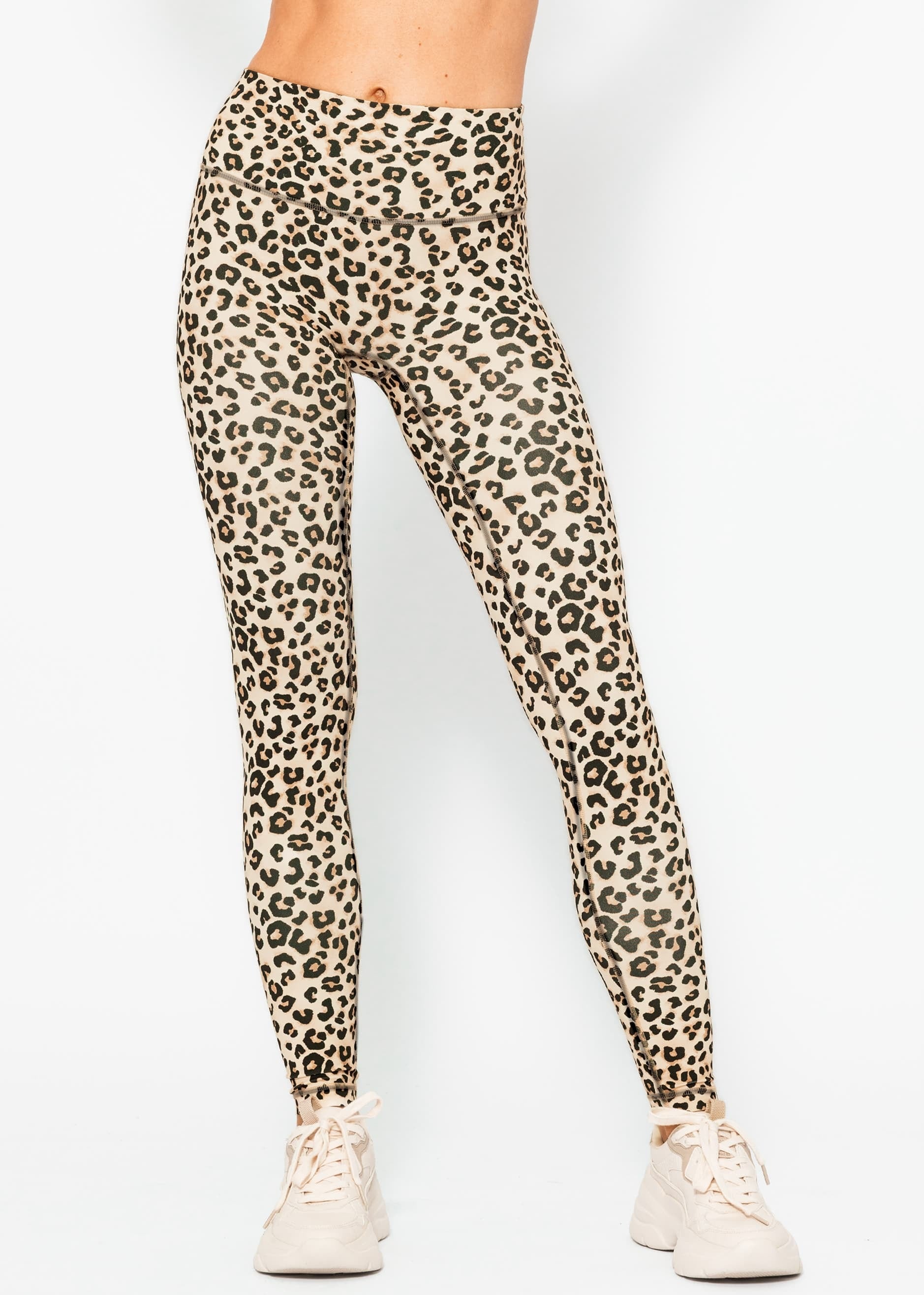 SASSYCLASSY Leggings »High Waist Sportleggings mit Leo-Print«  Softe Leggings mit elastischem Bund und verdeckter Gesäßstasche