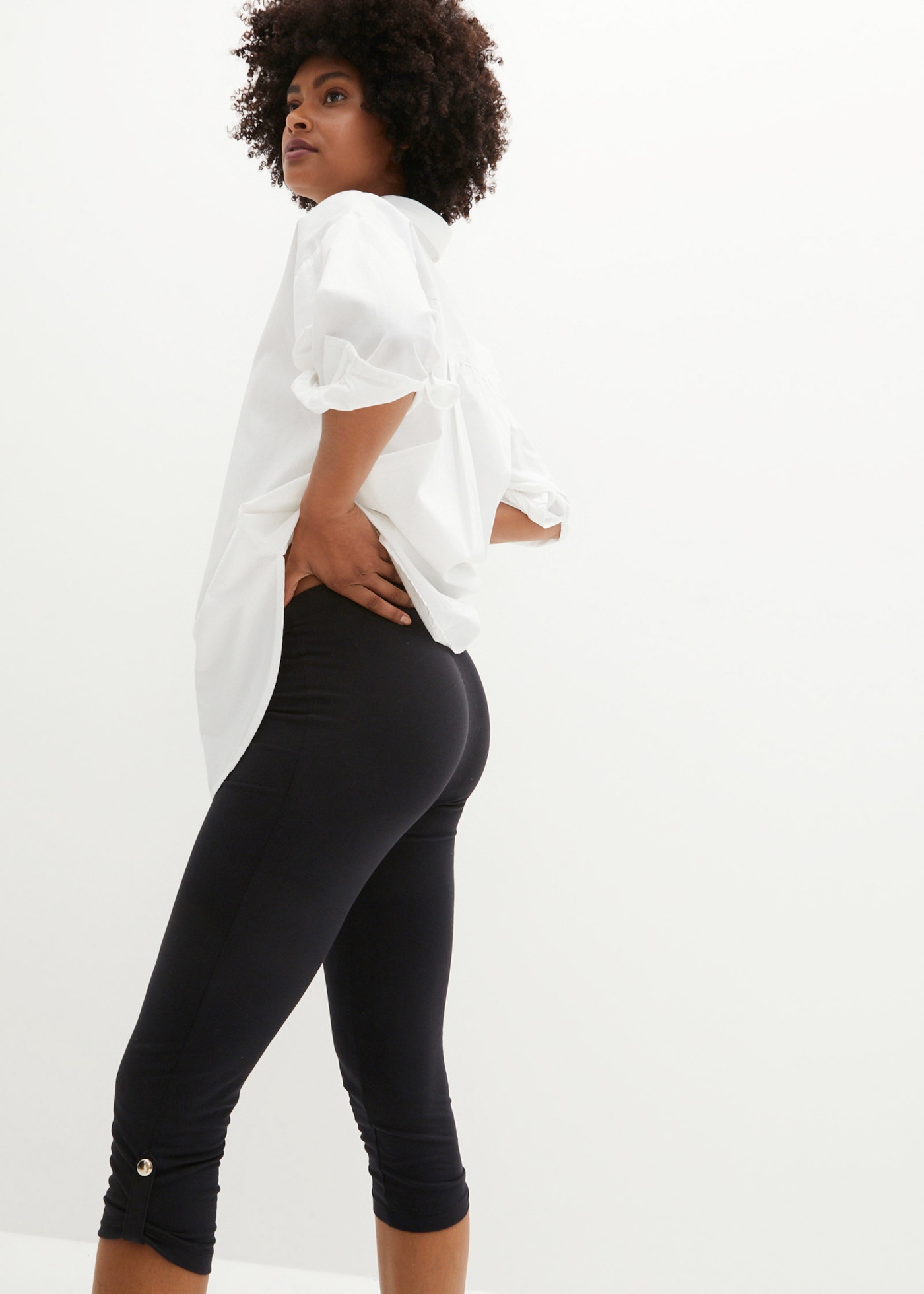 bonprix Caprileggings  Skinny Fit, mit seitlichem Knopf-Detail, aus Baumwollmaterial