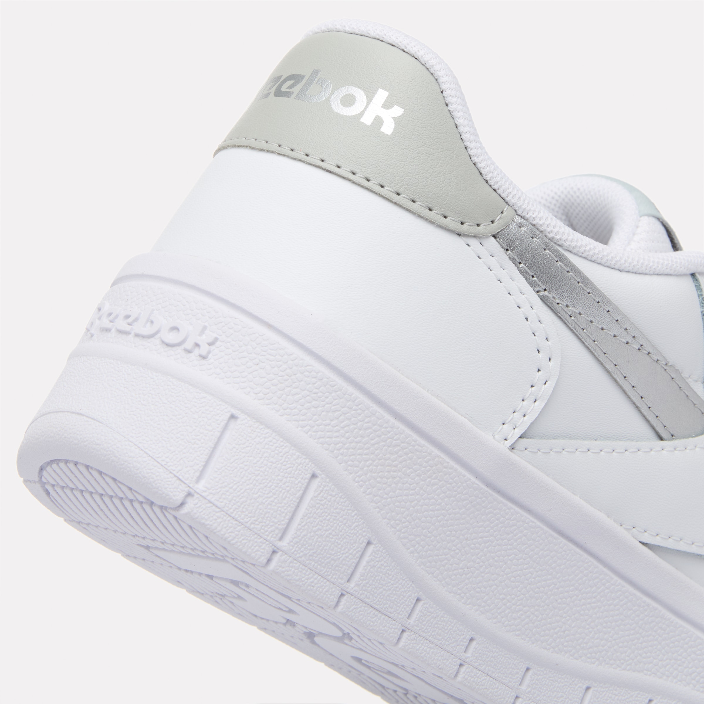 Reebok Classic Sneaker »REEBOK COURT ADVANCE SURGE«