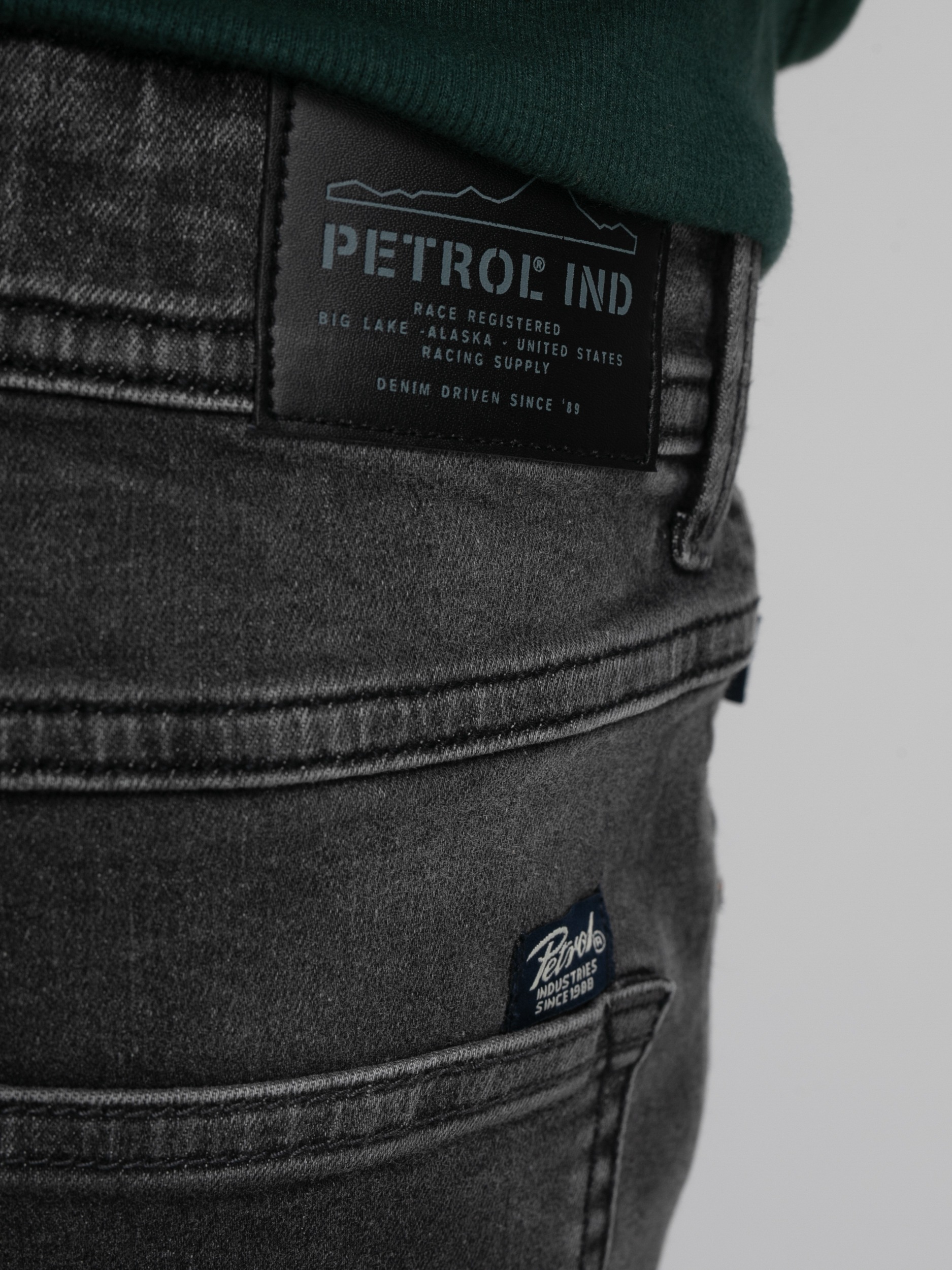 Petrol Industries Straight-Jeans, mit Washed-Optik