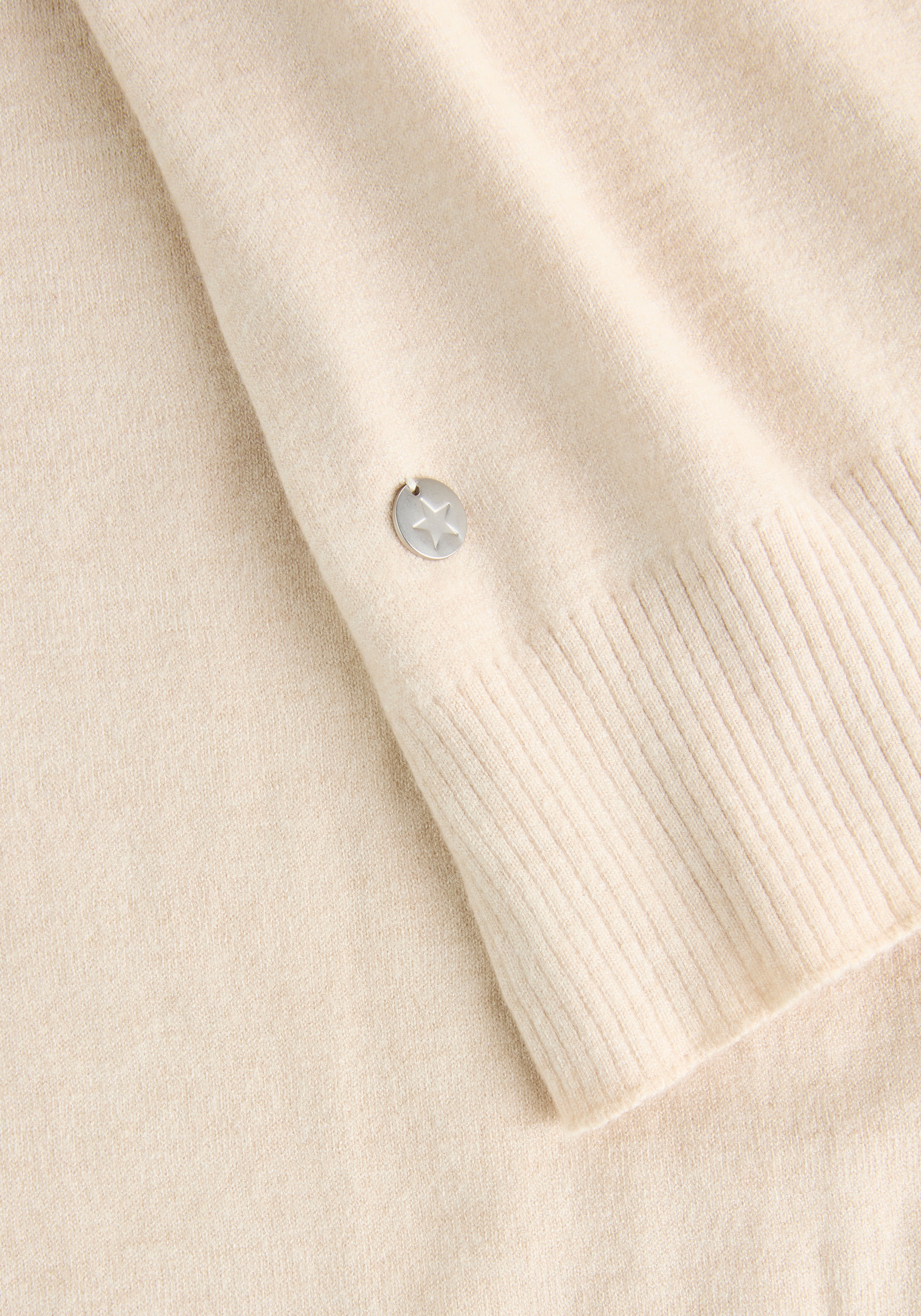 Laura Scott Strickschal in Maxi-Größe mit modischen Rippenabschlüssen - NEW