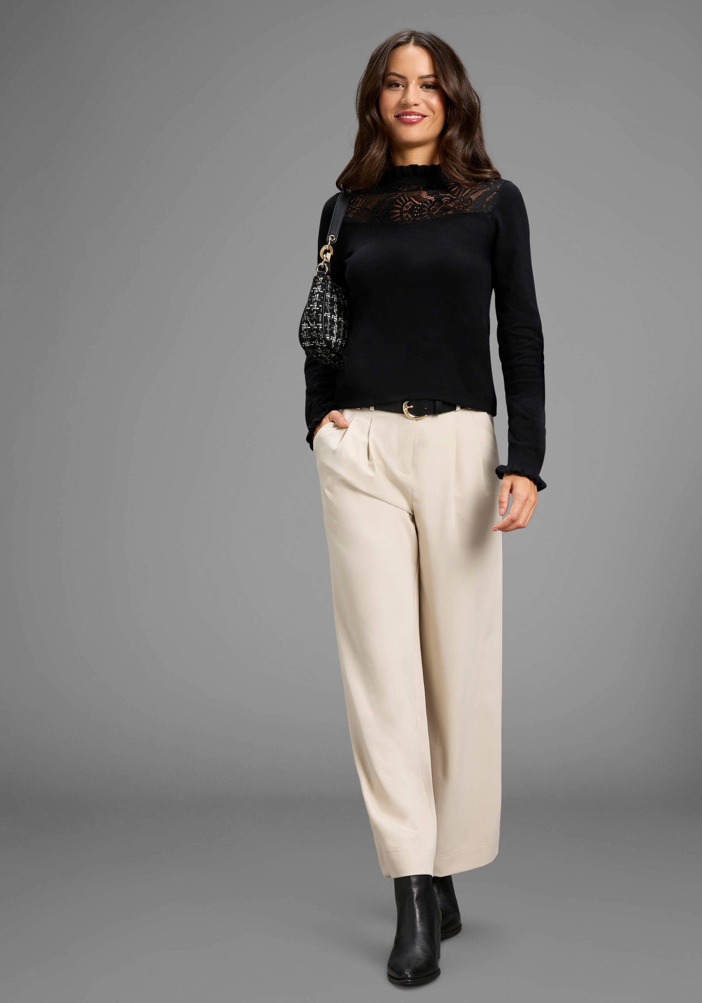 Laura Scott Stehkragenpullover Feinstrickpullover mit femininem Spitzeneinsatz - NEUE KOLLEKTION