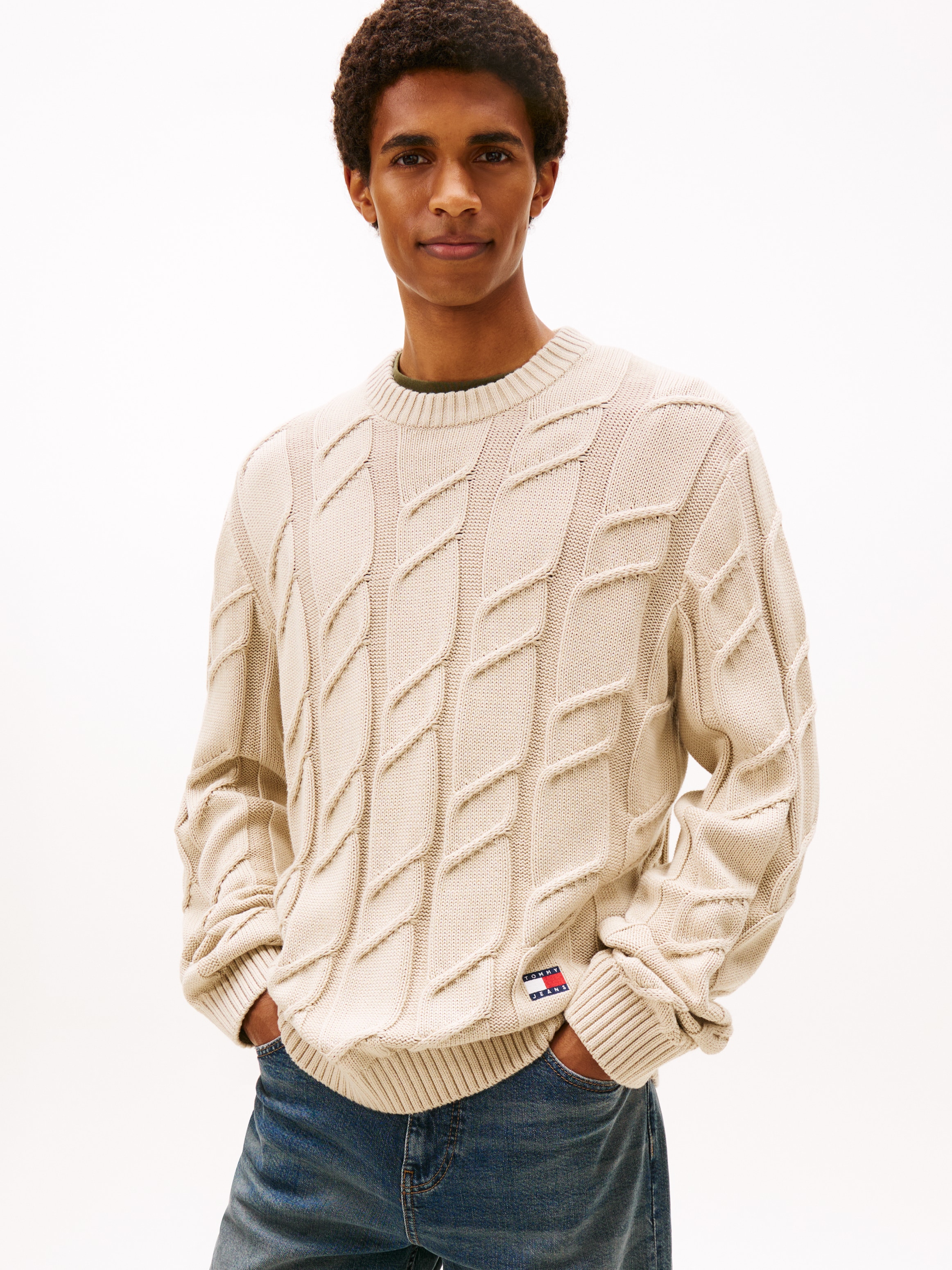 Tommy Jeans Rundhalspullover »TJM REG CHUNKY CABLE« Grobstrick mit Zopfmuster, regular fit, Rundhals