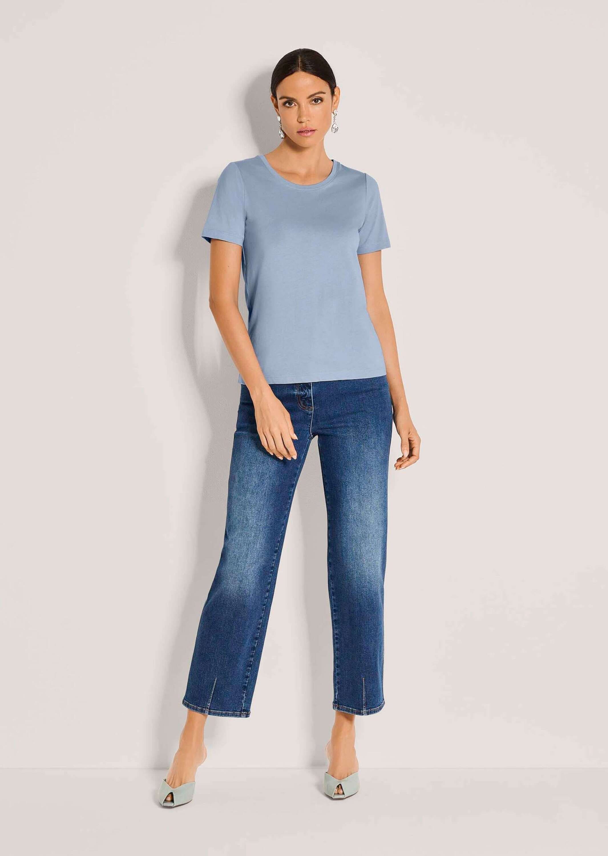 MADELEINE Kurzarmshirt »Shirt Schlichtes Basicshirt mit Rundhalsausschnitt« Gerader Saum