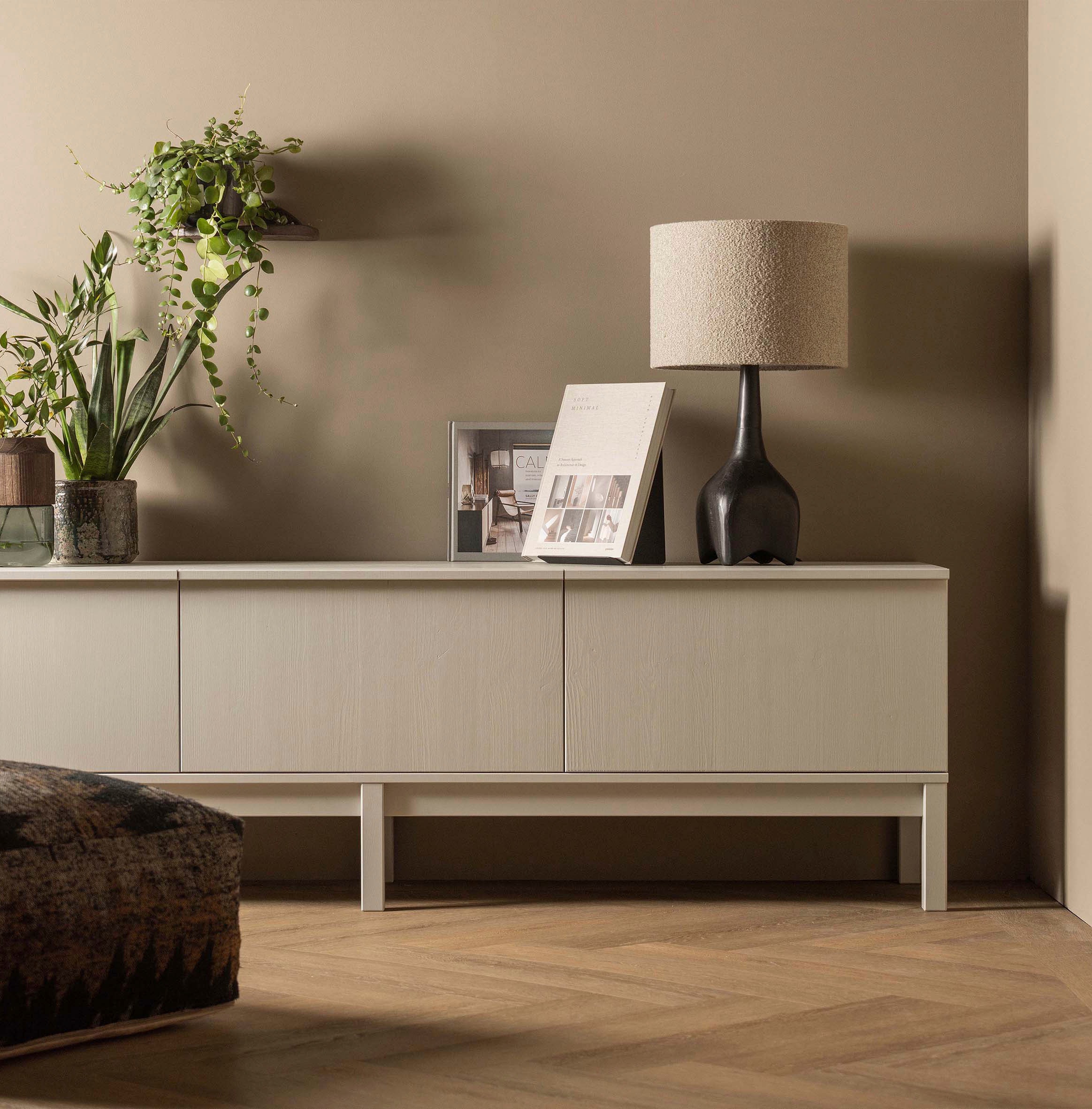WOOOD Lowboard »Klinik TV-Kommode«, Kommode aus Kiefernholz, H 60 cm x B 200 cm