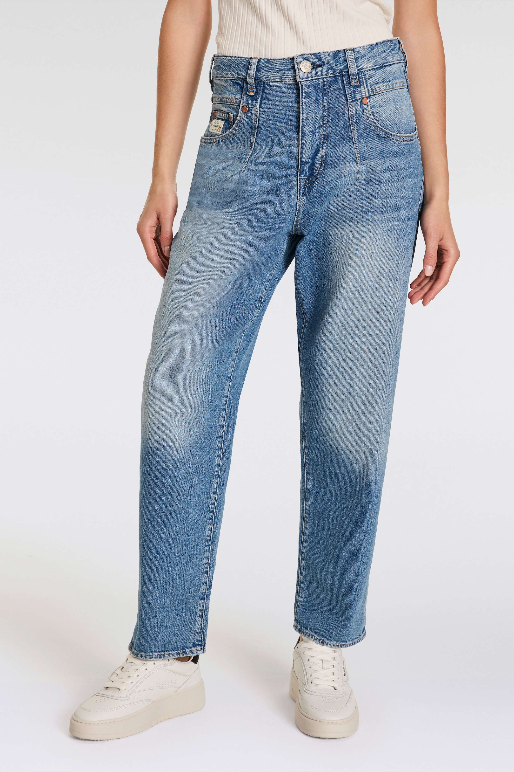 Herrlicher Straight-Jeans »Brooke Recycled Denim Light«, krempelbar