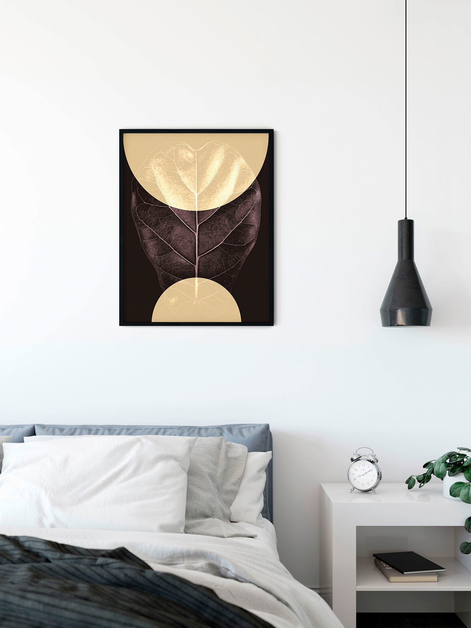 Komar Wandbild »Shadow Theatre«, (1 St.), Deutsches Premium-Poster Fotopapier mit seidenmatter Oberfläche und hoher Lichtbeständigkeit. Für fotorealistische Drucke mit gestochen scharfen Details und hervorragender Farbbrillanz.