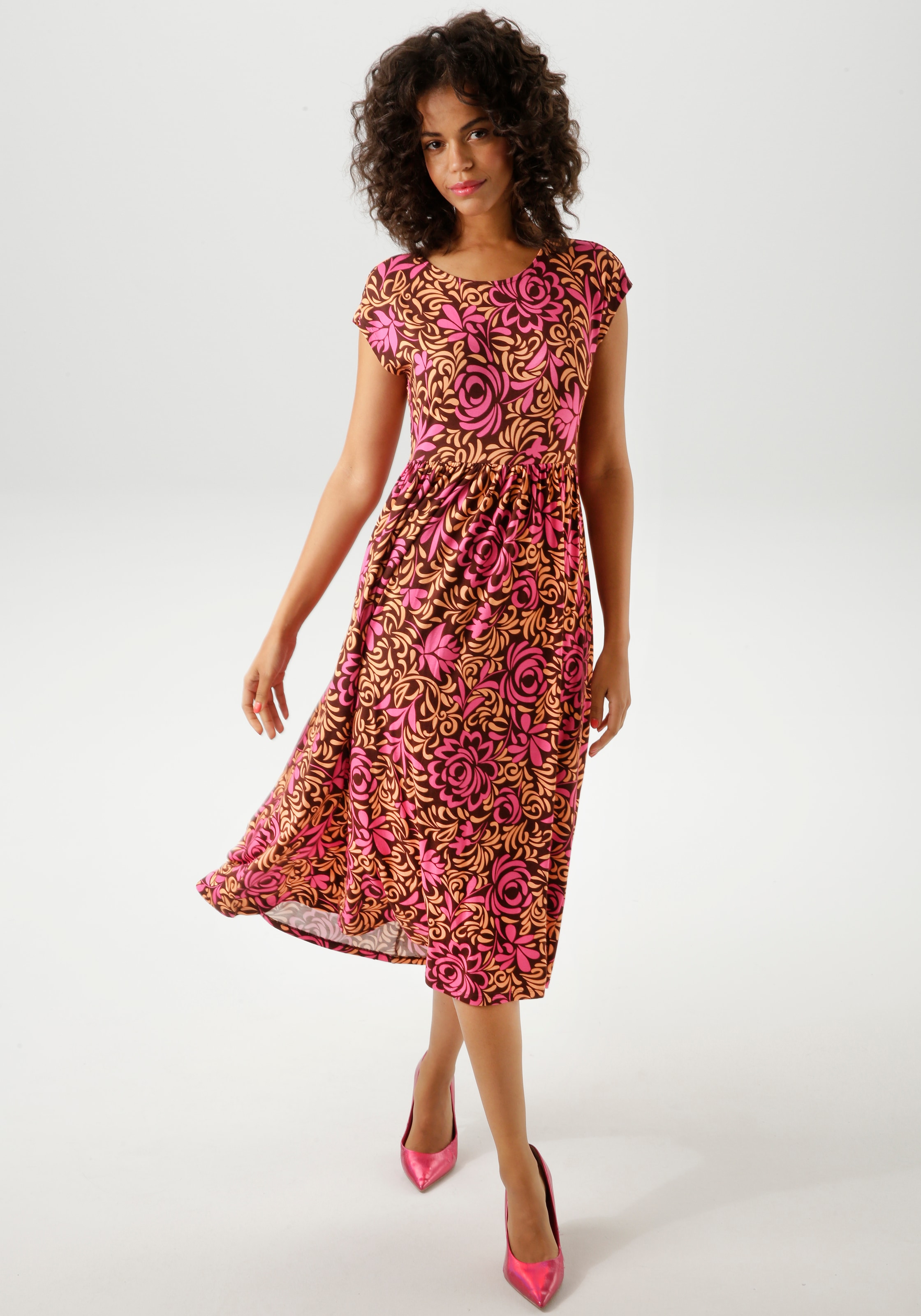 Aniston CASUAL Sommerkleid, mit farbharmonischem, grafischen Rosendruck - NEUE KOLLEKTION