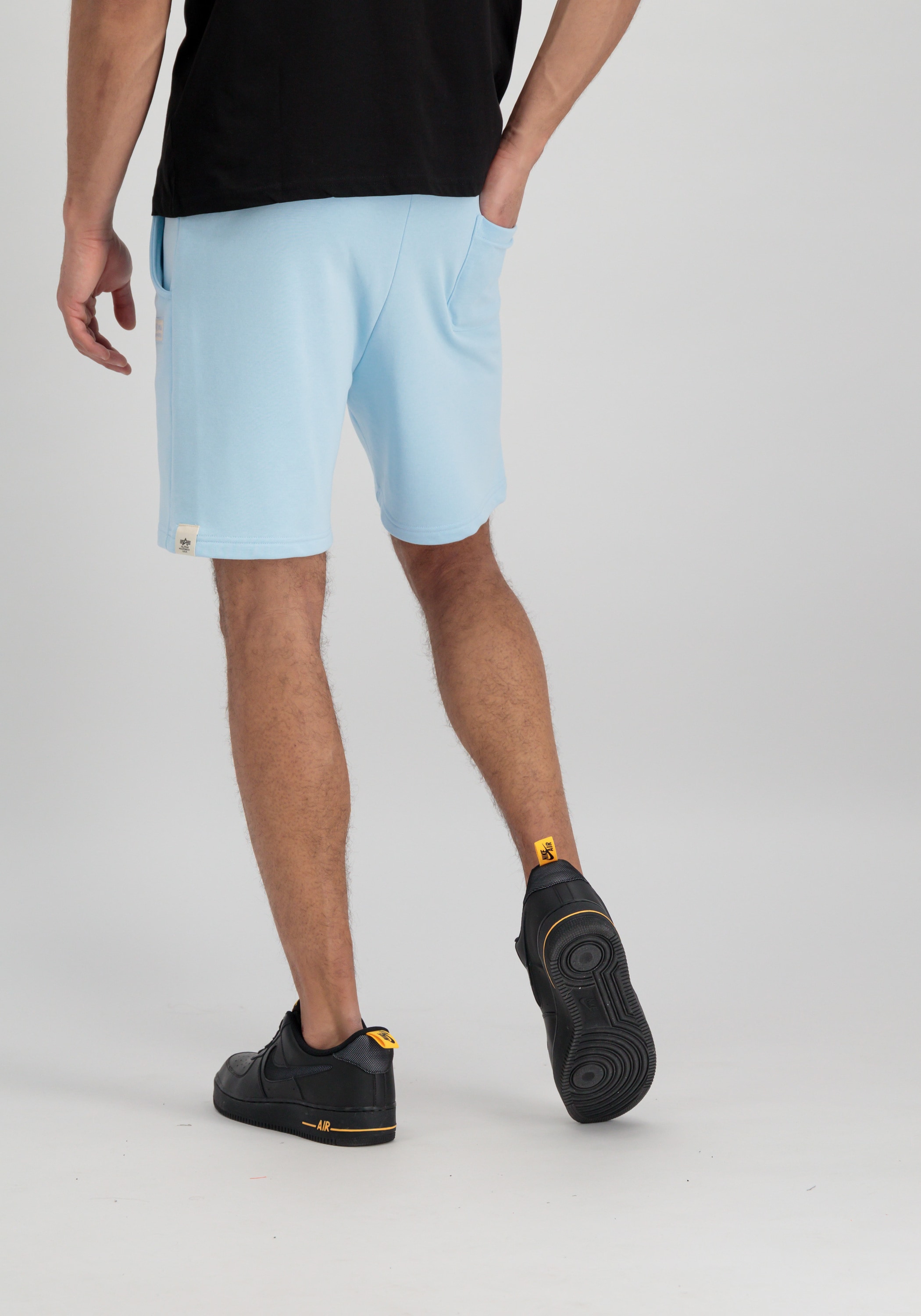 Alpha Industries Sweatshorts »Organics Jogger Short kurze Jogginghose«
