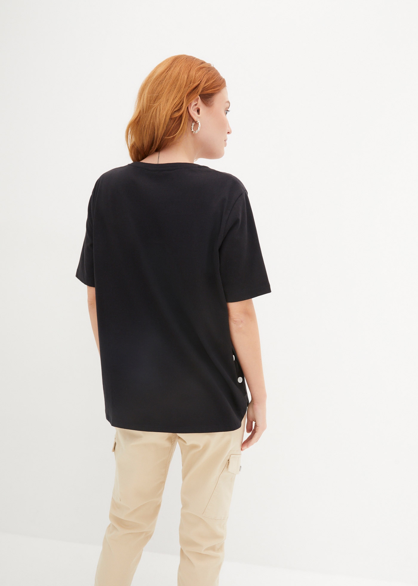 bonprix T-Shirt Oversize-Passform, Halbarm, mit tollem Knopfdetail